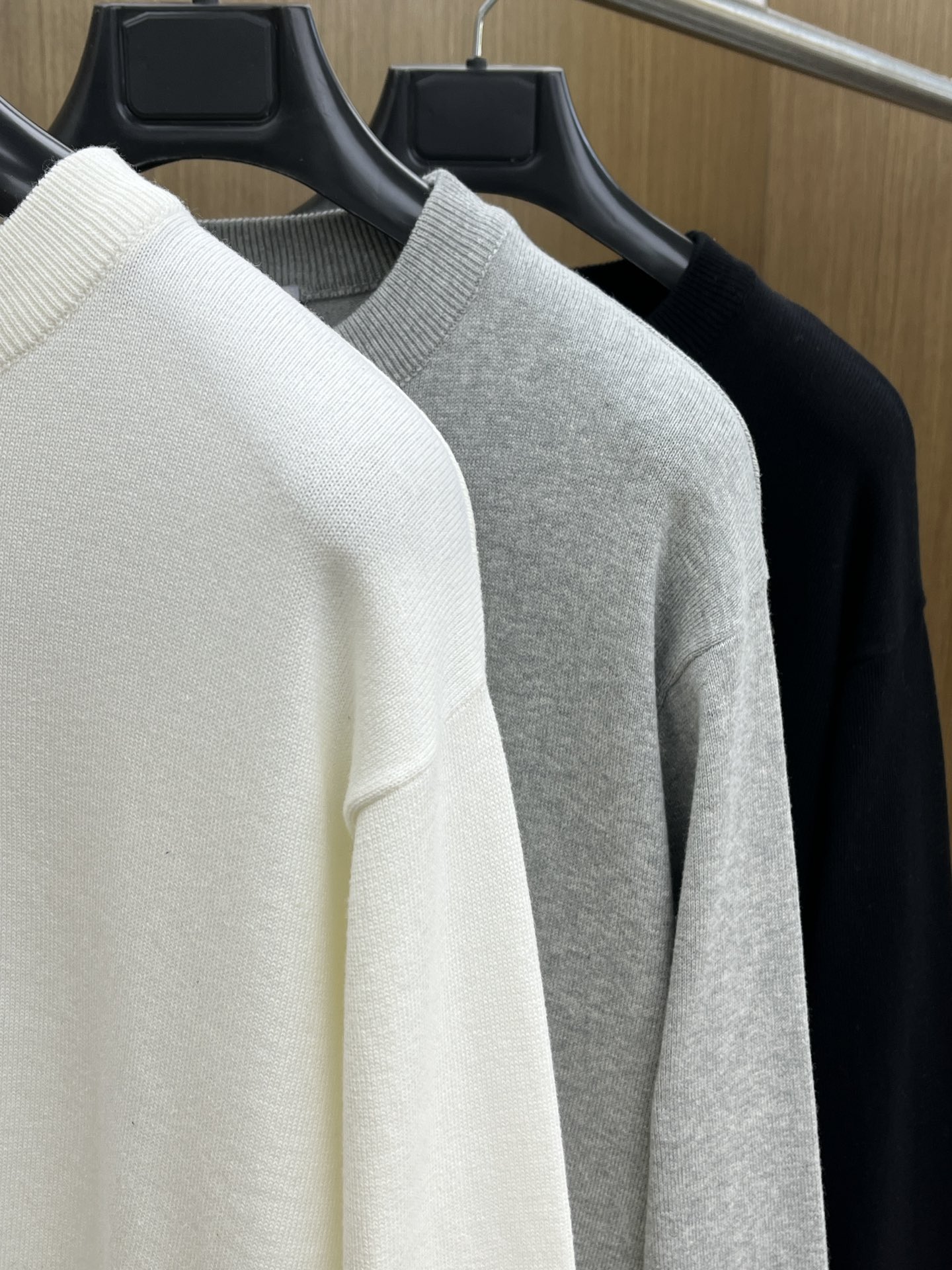 秋冬 Stone 🔥FW独家最新款男士休闲套头针织毛衣～高级定制 都市风十足 经典简约大气圆领打底针织毛