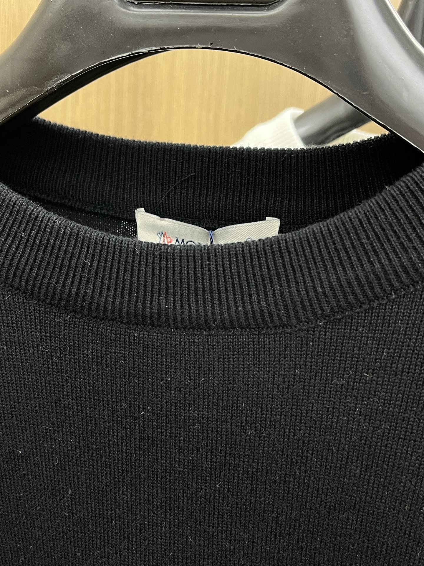 秋冬 Mon 🔥FW独家最新款男士休闲套头针织毛衣～高级定制 都市风十足 经典简约大气圆领打底针织毛衣。