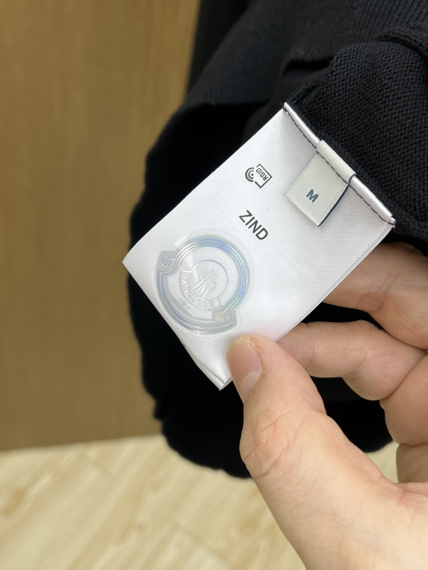 秋冬 Mon 🔥FW独家最新款男士休闲套头针织毛衣～高级定制 都市风十足 经典简约大气圆领打底针织毛衣。