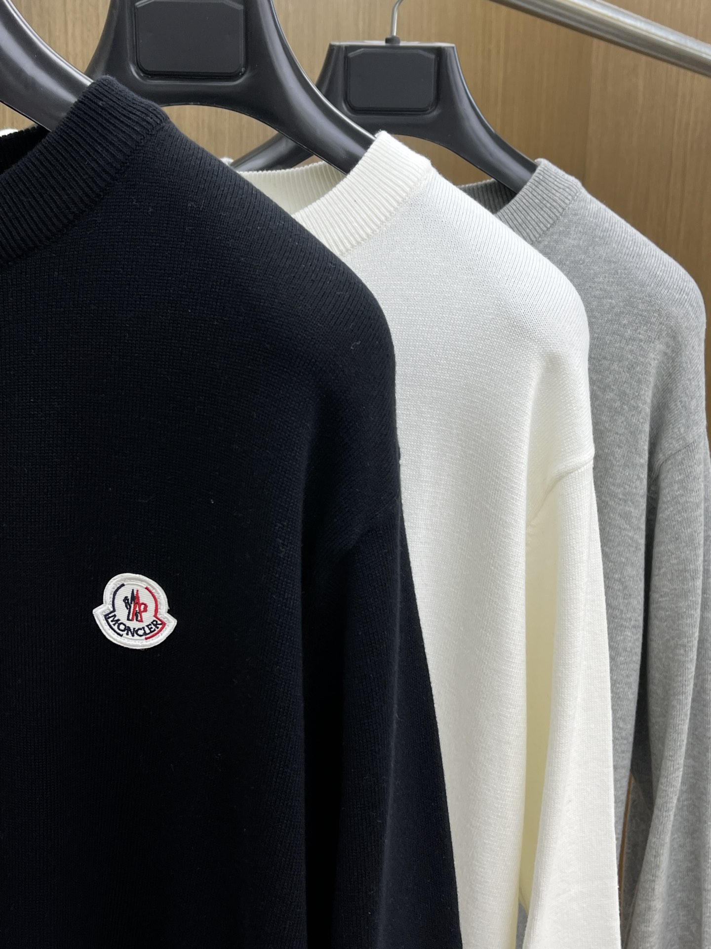 秋冬 Mon 🔥FW独家最新款男士休闲套头针织毛衣～高级定制 都市风十足 经典简约大气圆领打底针织毛衣。