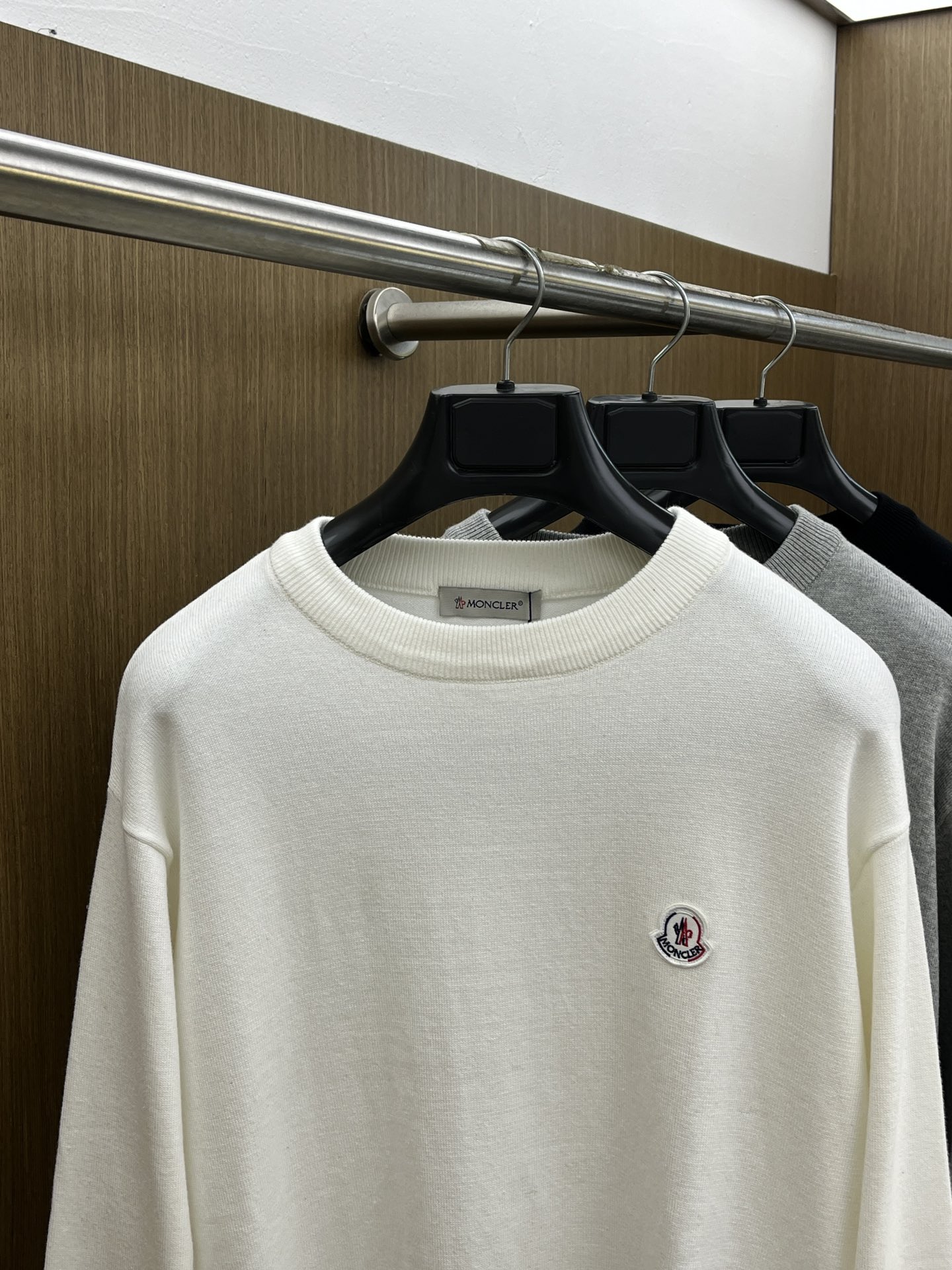 秋冬 Mon 🔥FW独家最新款男士休闲套头针织毛衣～高级定制 都市风十足 经典简约大气圆领打底针织毛衣。