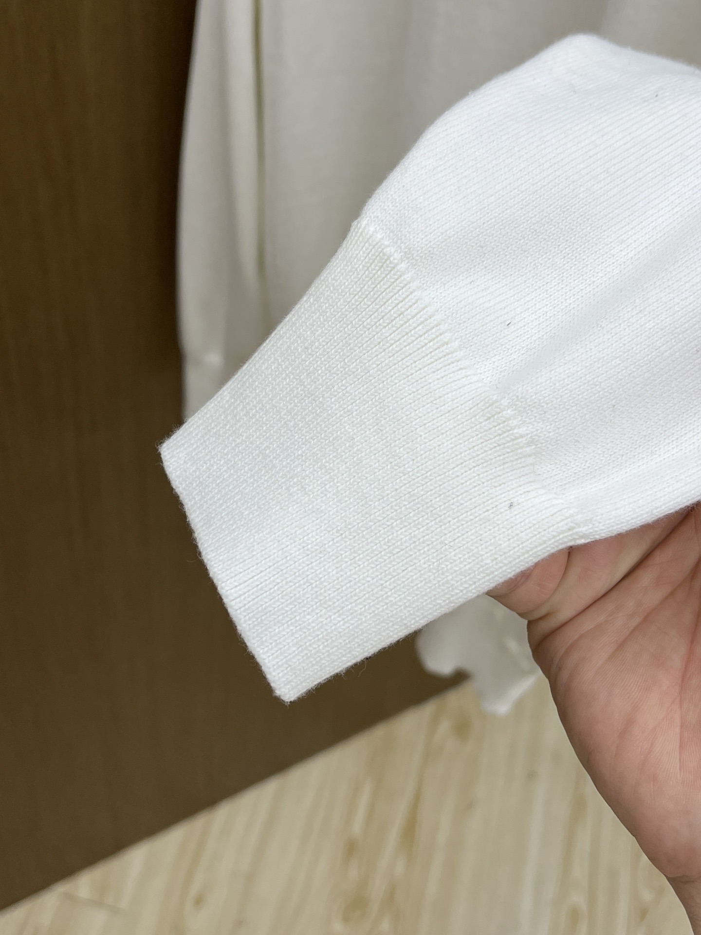 秋冬 Mon 🔥FW独家最新款男士休闲套头针织毛衣～高级定制 都市风十足 经典简约大气圆领打底针织毛衣。