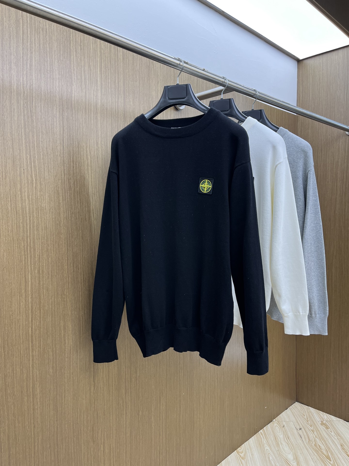 秋冬 Stone 🔥FW独家最新款男士休闲套头针织毛衣～高级定制 都市风十足 经典简约大气圆领打底针织毛