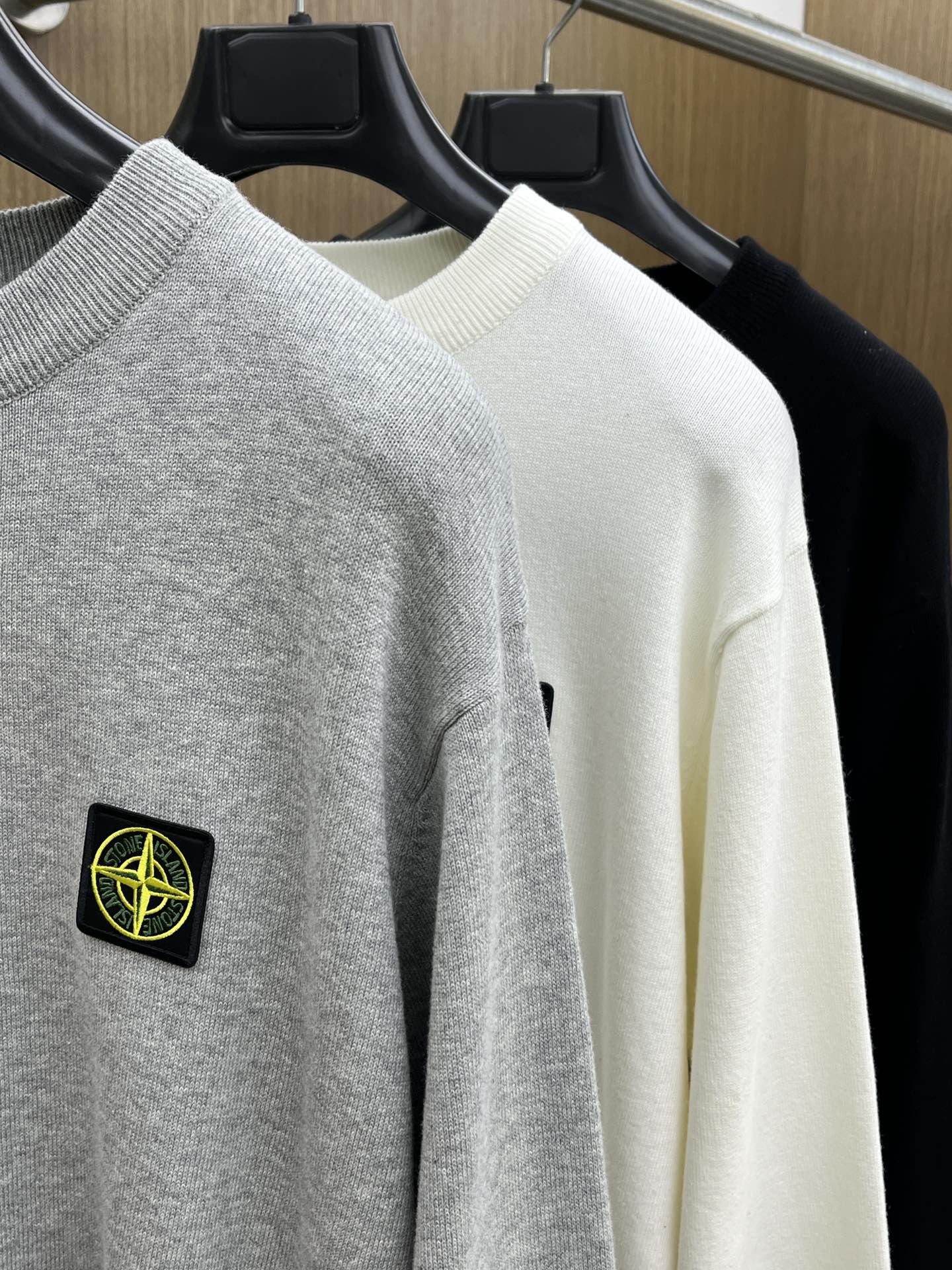 秋冬 Stone 🔥FW独家最新款男士休闲套头针织毛衣～高级定制 都市风十足 经典简约大气圆领打底针织毛