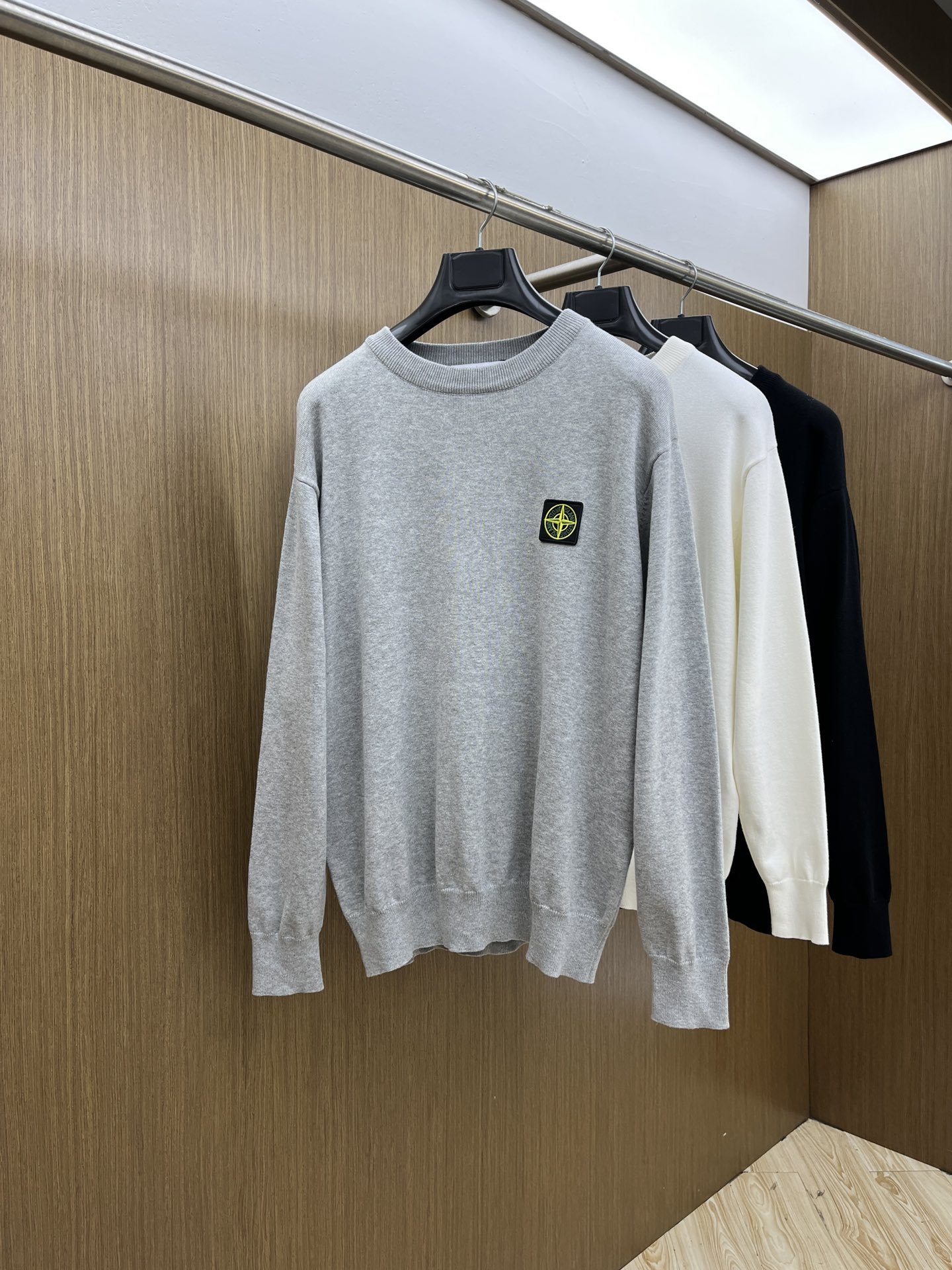 秋冬 Stone 🔥FW独家最新款男士休闲套头针织毛衣～高级定制 都市风十足 经典简约大气圆领打底针织毛