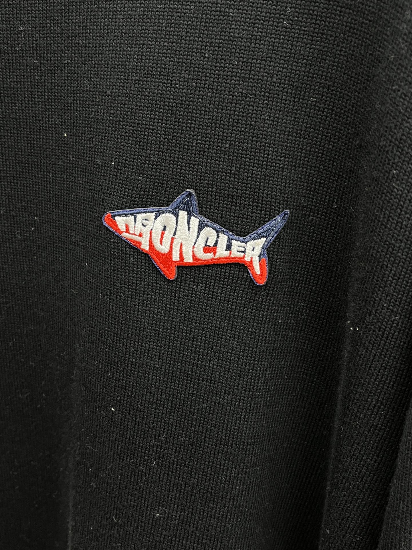 秋冬 Mon 🔥FW独家最新款男士休闲套头针织毛衣～高级定制 都市风十足 经典简约大气圆领打底针织毛衣。