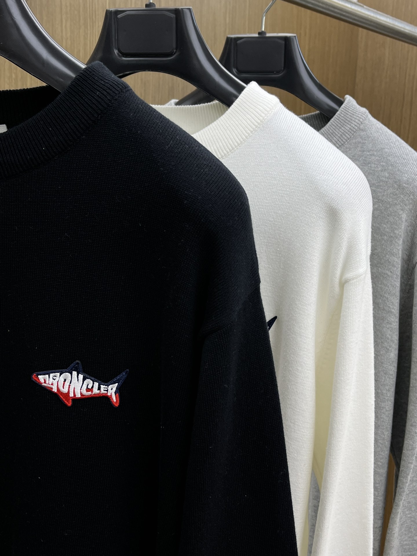 秋冬 Mon 🔥FW独家最新款男士休闲套头针织毛衣～高级定制 都市风十足 经典简约大气圆领打底针织毛衣。