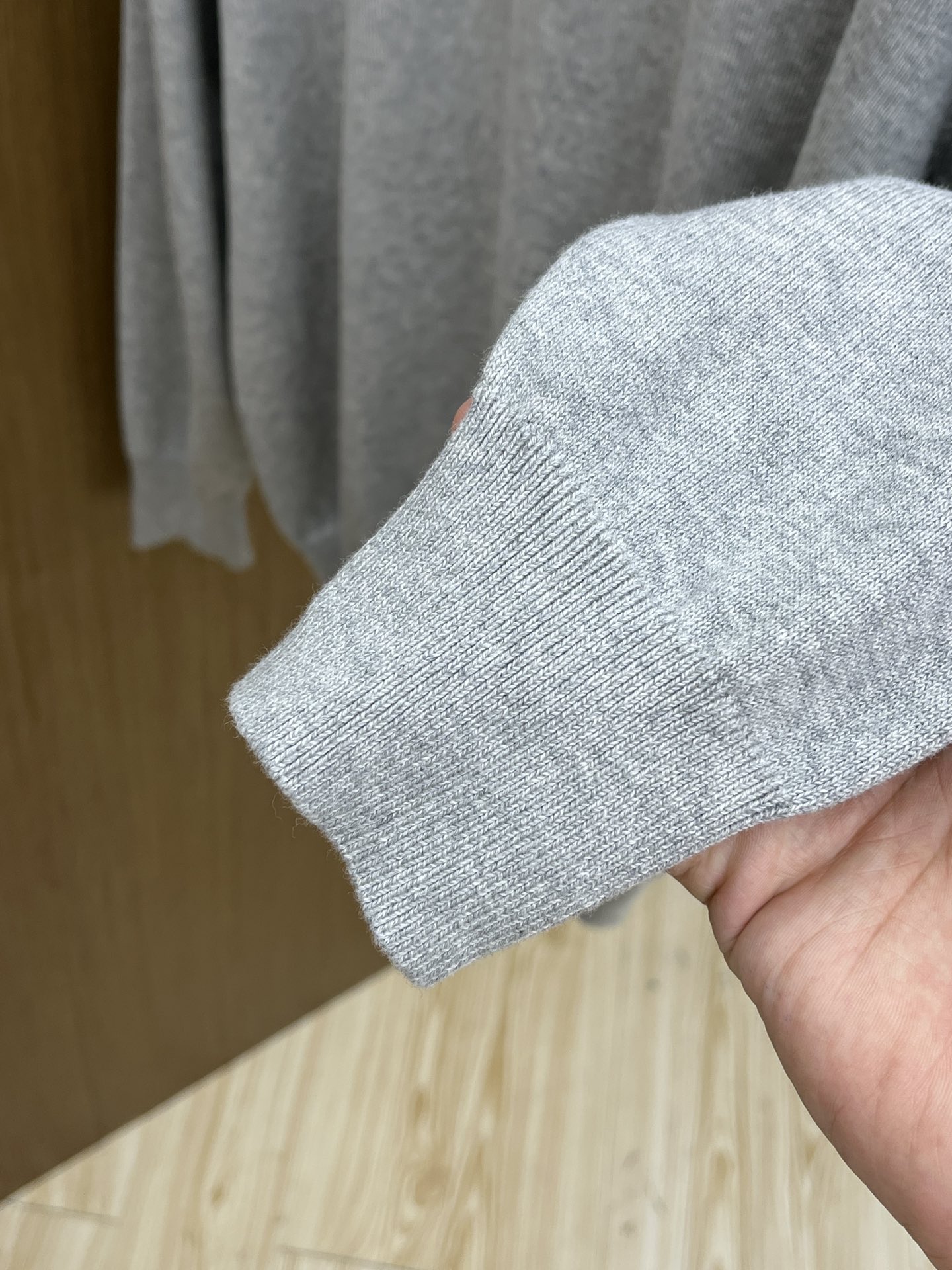 秋冬 Mon 🔥FW独家最新款男士休闲套头针织毛衣～高级定制 都市风十足 经典简约大气圆领打底针织毛衣。