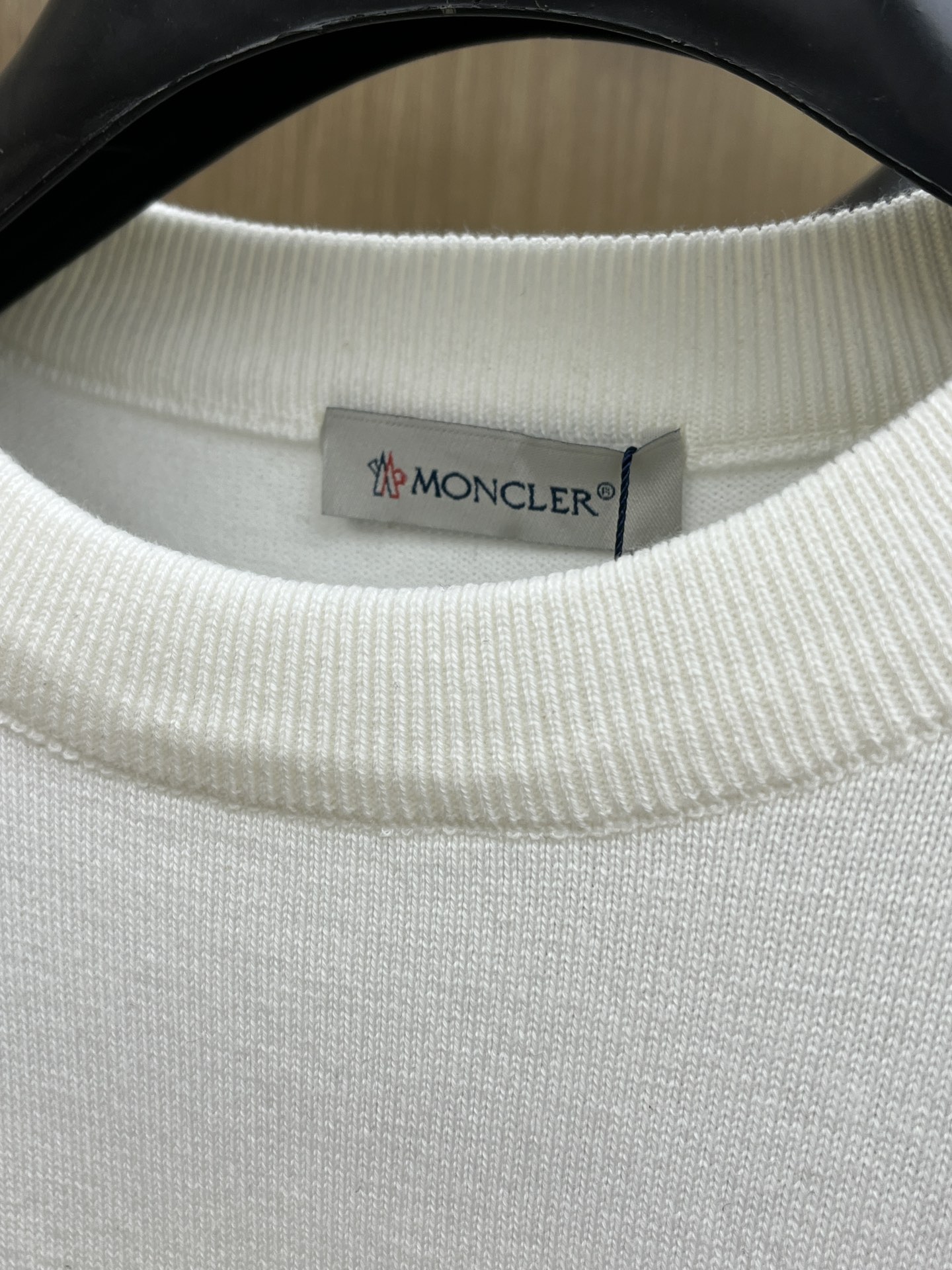 秋冬 Mon 🔥FW独家最新款男士休闲套头针织毛衣～高级定制 都市风十足 经典简约大气圆领打底针织毛衣。