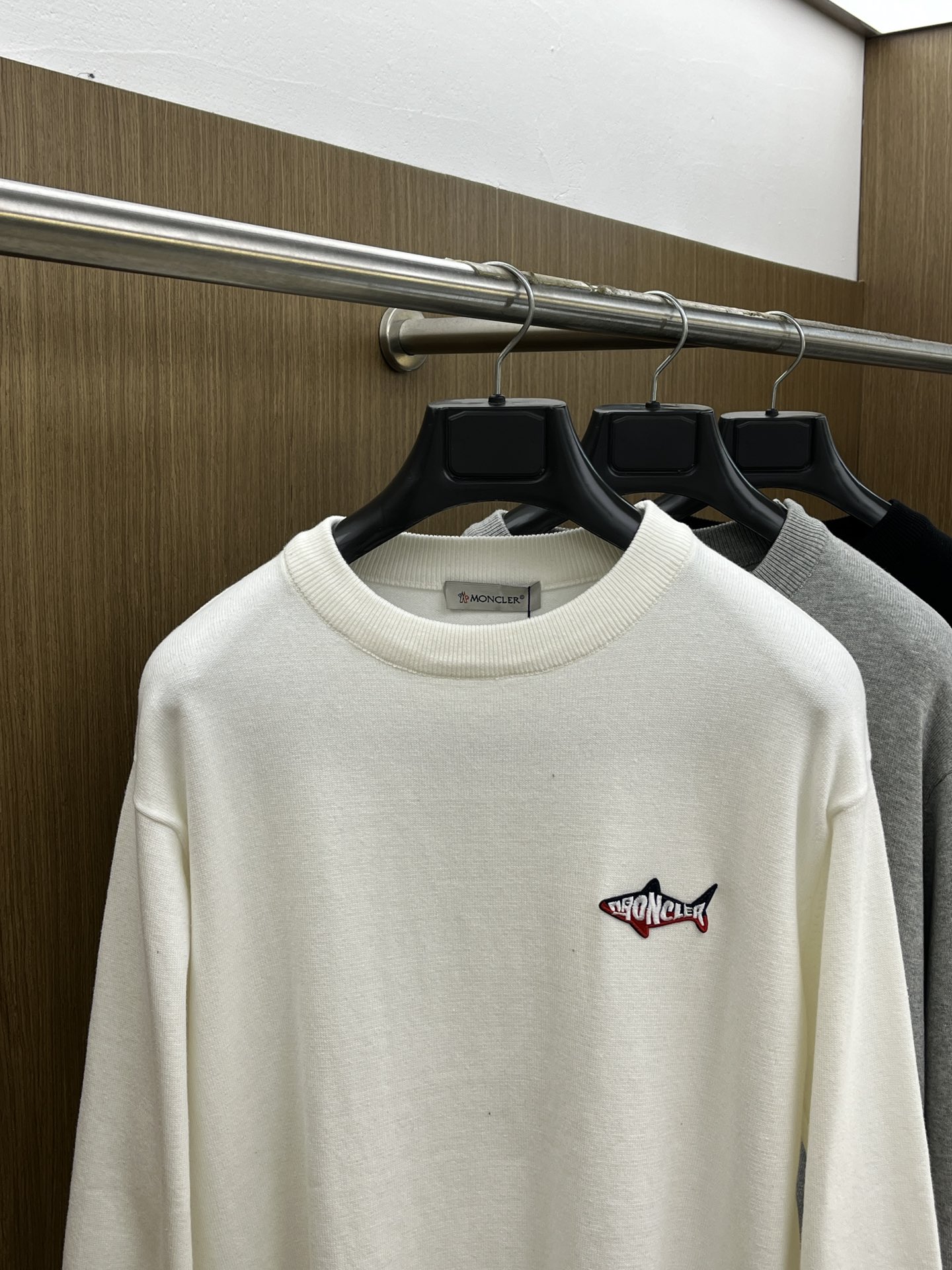 秋冬 Mon 🔥FW独家最新款男士休闲套头针织毛衣～高级定制 都市风十足 经典简约大气圆领打底针织毛衣。