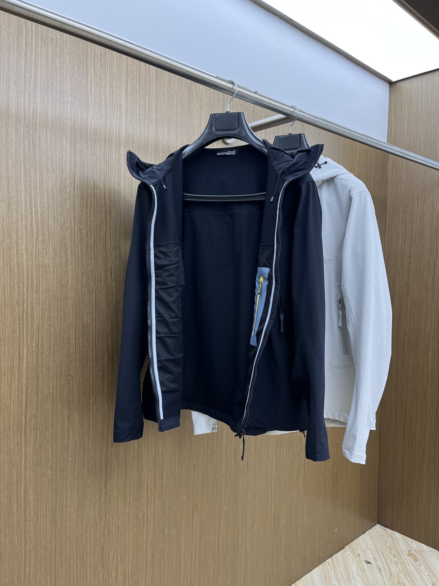 秋冬Arcteryx/始祖鸟 2025春秋新款软壳立领夹克冲锋衣外套这款GAMMALT夹克采用轻薄耐磨的