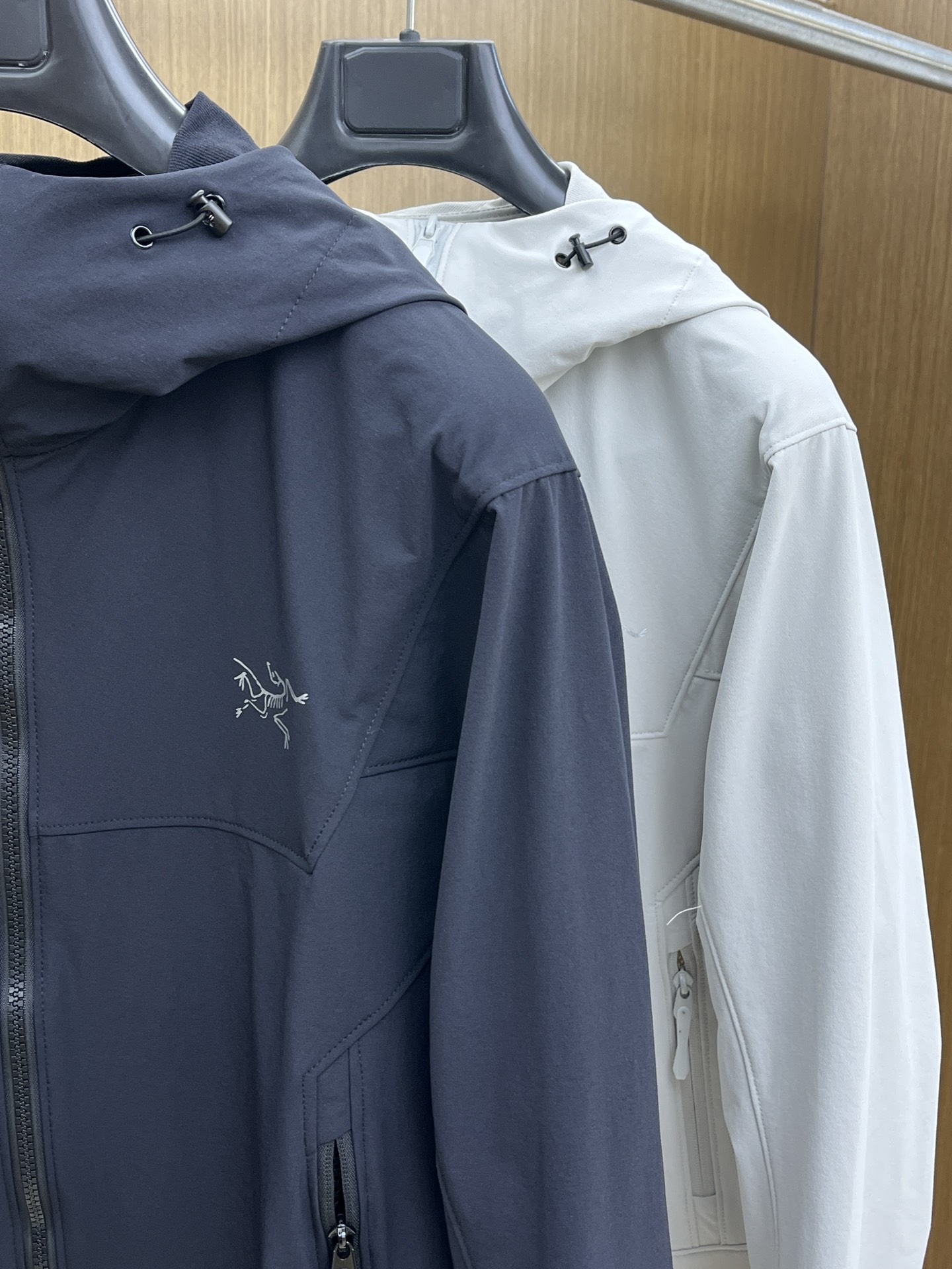 秋冬Arcteryx/始祖鸟 2025春秋新款软壳立领夹克冲锋衣外套这款GAMMALT夹克采用轻薄耐磨的