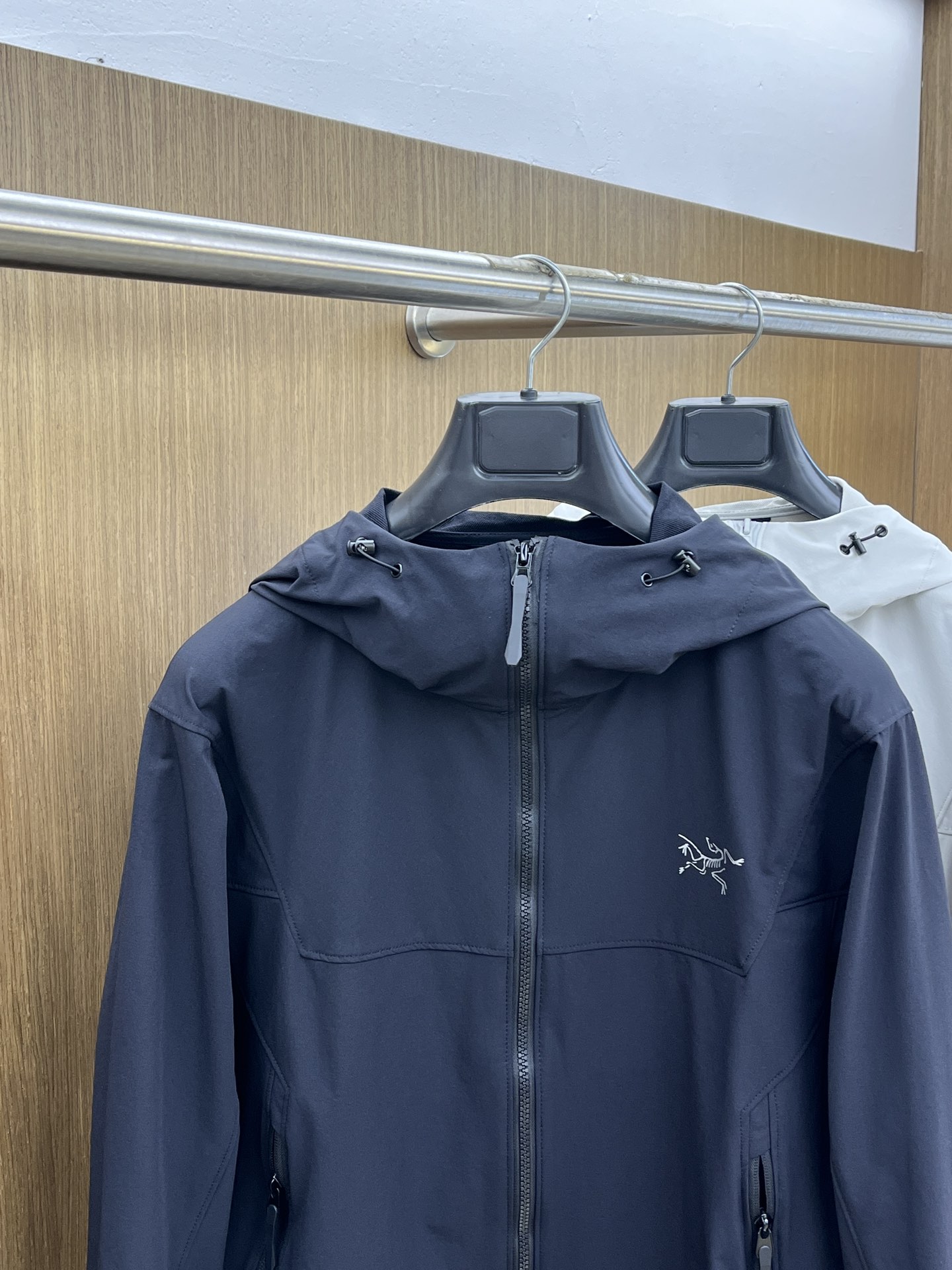 秋冬Arcteryx/始祖鸟 2025春秋新款软壳立领夹克冲锋衣外套这款GAMMALT夹克采用轻薄耐磨的