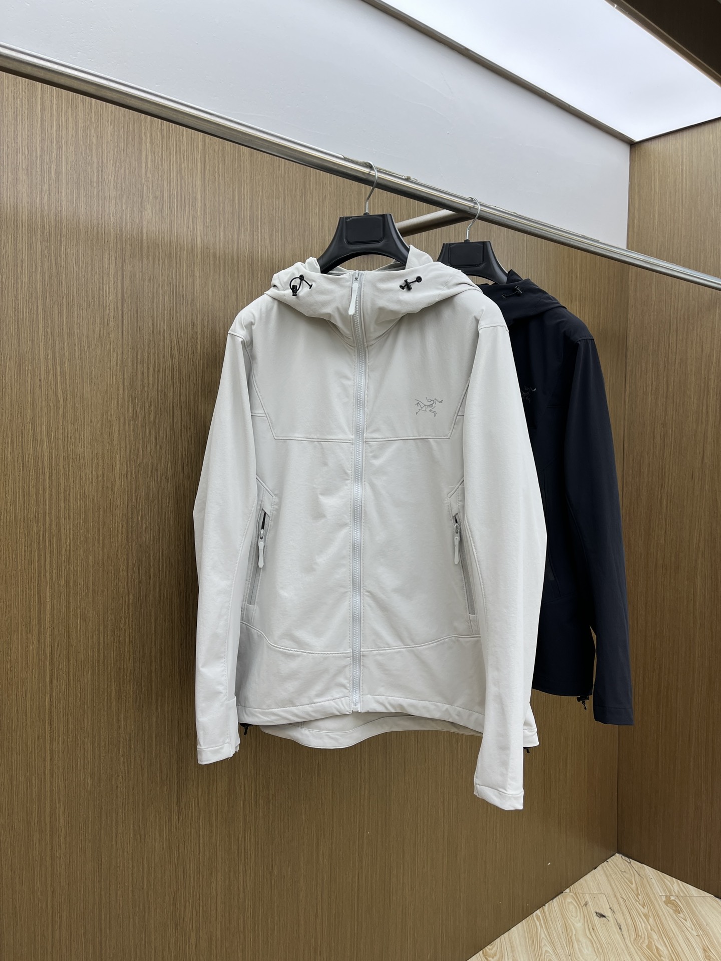 秋冬Arcteryx/始祖鸟 2025春秋新款软壳立领夹克冲锋衣外套这款GAMMALT夹克采用轻薄耐磨的