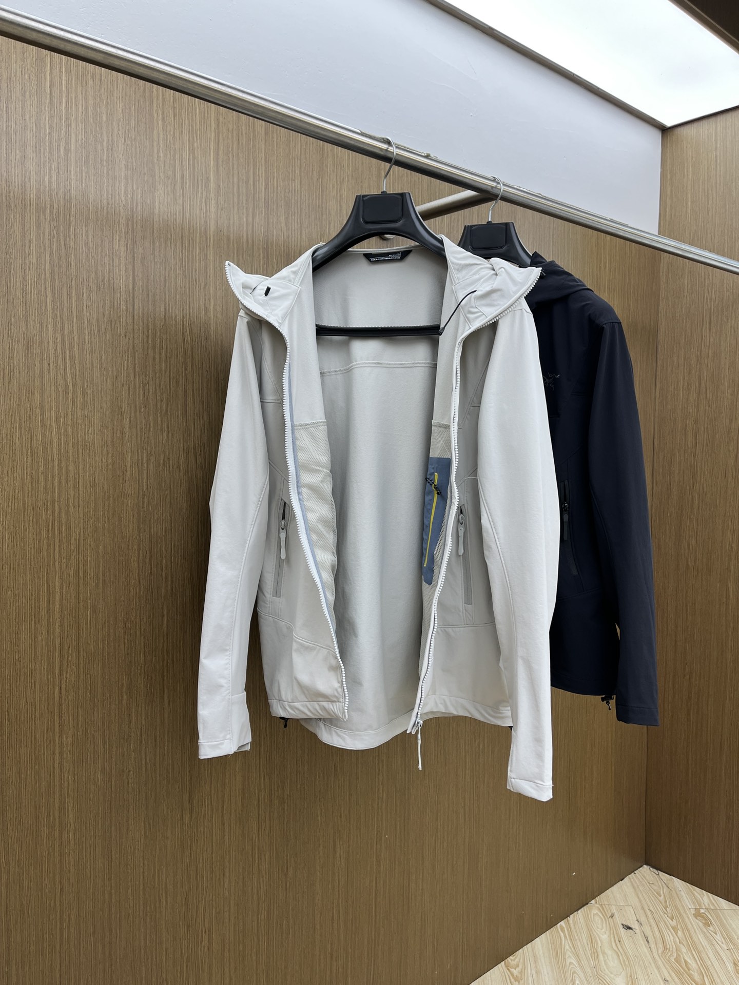 秋冬Arcteryx/始祖鸟 2025春秋新款软壳立领夹克冲锋衣外套这款GAMMALT夹克采用轻薄耐磨的