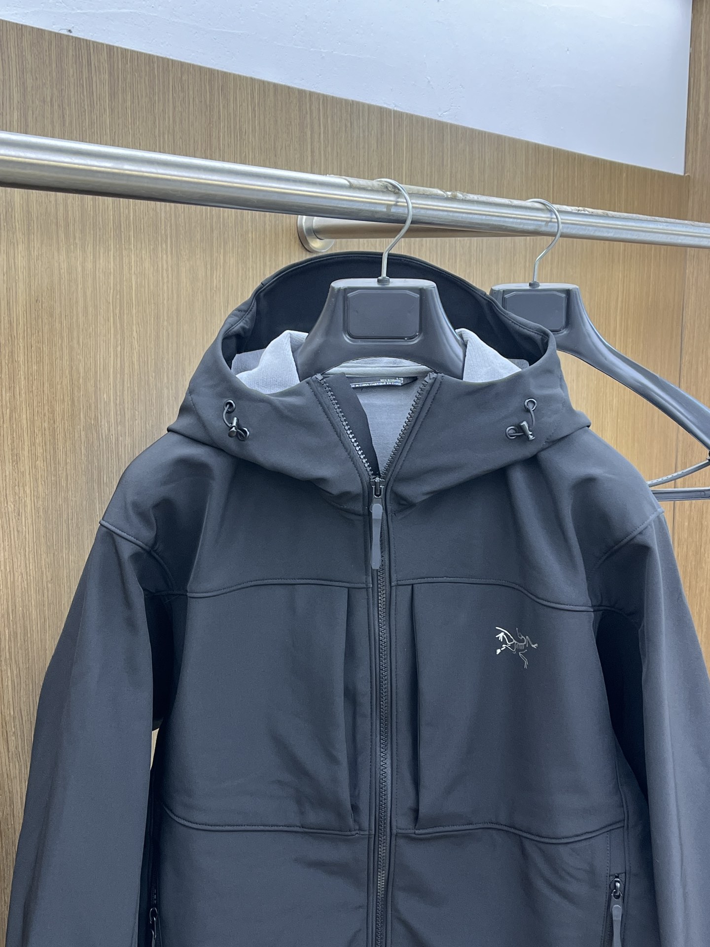 秋冬Arcteryx/始祖鸟 2025春秋新款软壳立领夹克冲锋衣外套这款GAMMALT夹克采用轻薄耐磨的