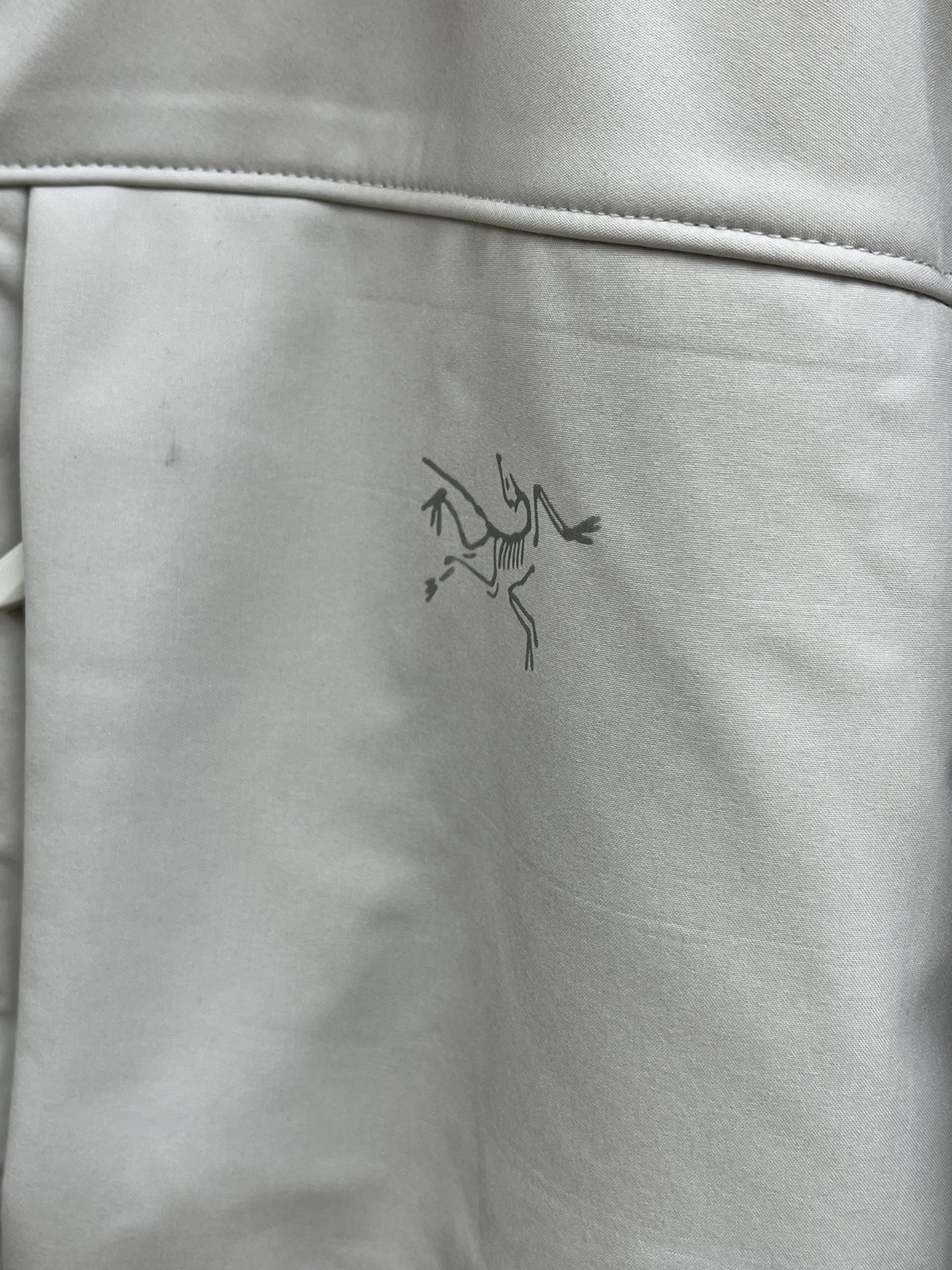 秋冬Arcteryx/始祖鸟 2025春秋新款软壳立领夹克冲锋衣外套这款GAMMALT夹克采用轻薄耐磨的