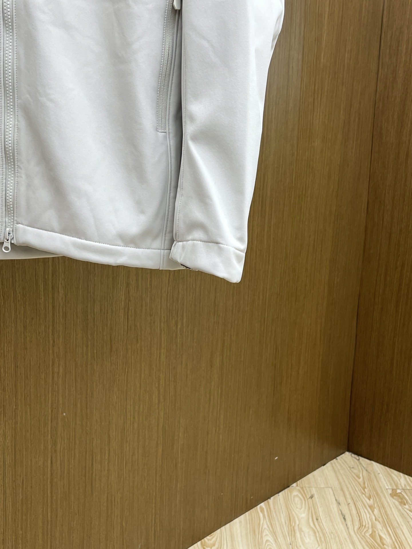 秋冬Arcteryx/始祖鸟 2025春秋新款软壳立领夹克冲锋衣外套这款GAMMALT夹克采用轻薄耐磨的