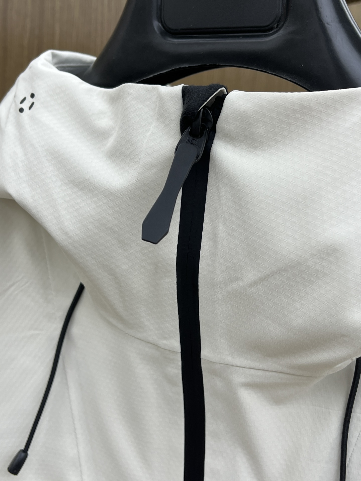 秋冬-顶级版 ARC‘TERYX/始祖鸟 beta LT系列冲锋衣 官网同款经典硬壳户外保暖防风防泼水 