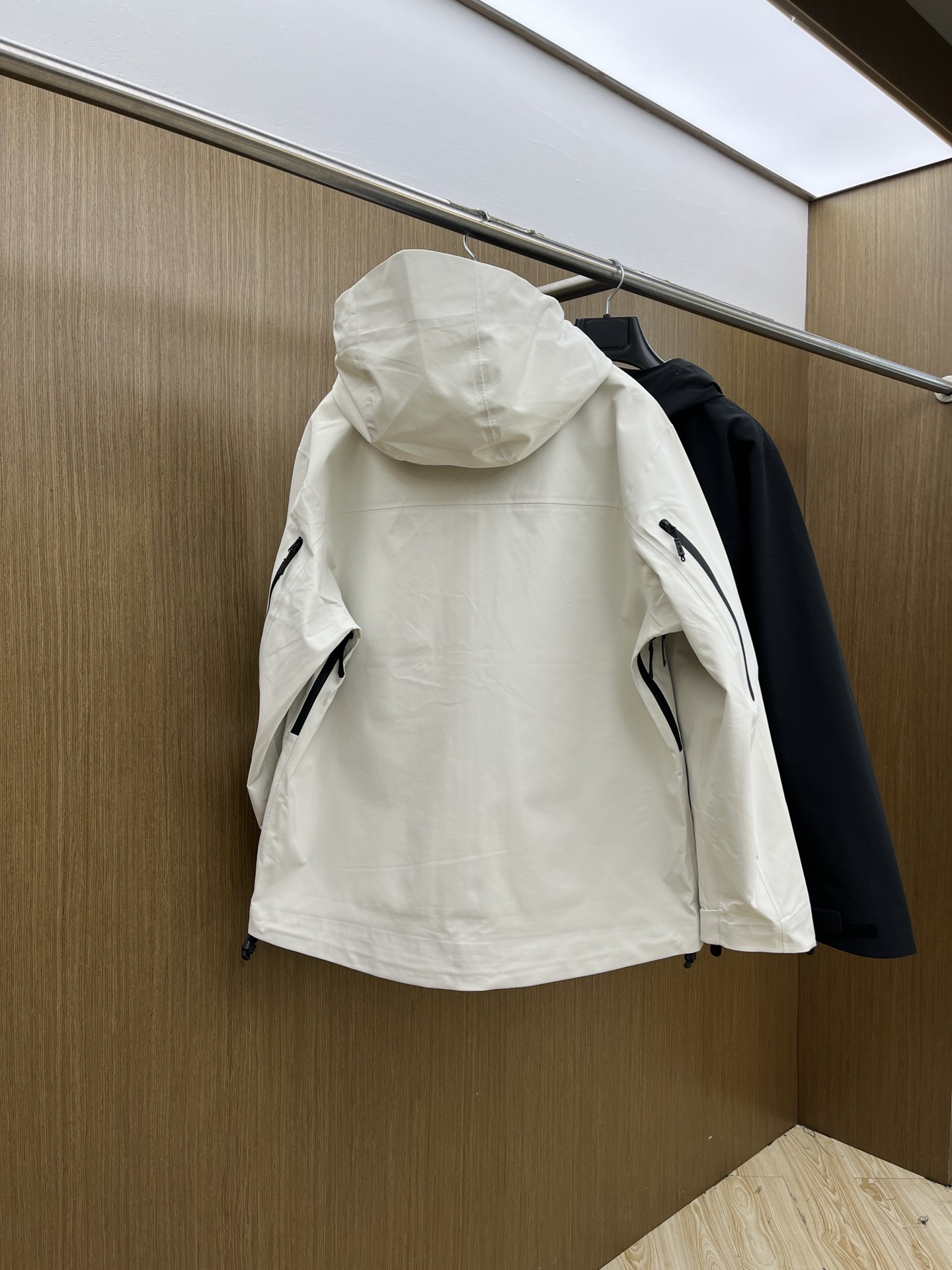 秋冬-顶级版 ARC‘TERYX/始祖鸟 beta LT系列冲锋衣 官网同款经典硬壳户外保暖防风防泼水 