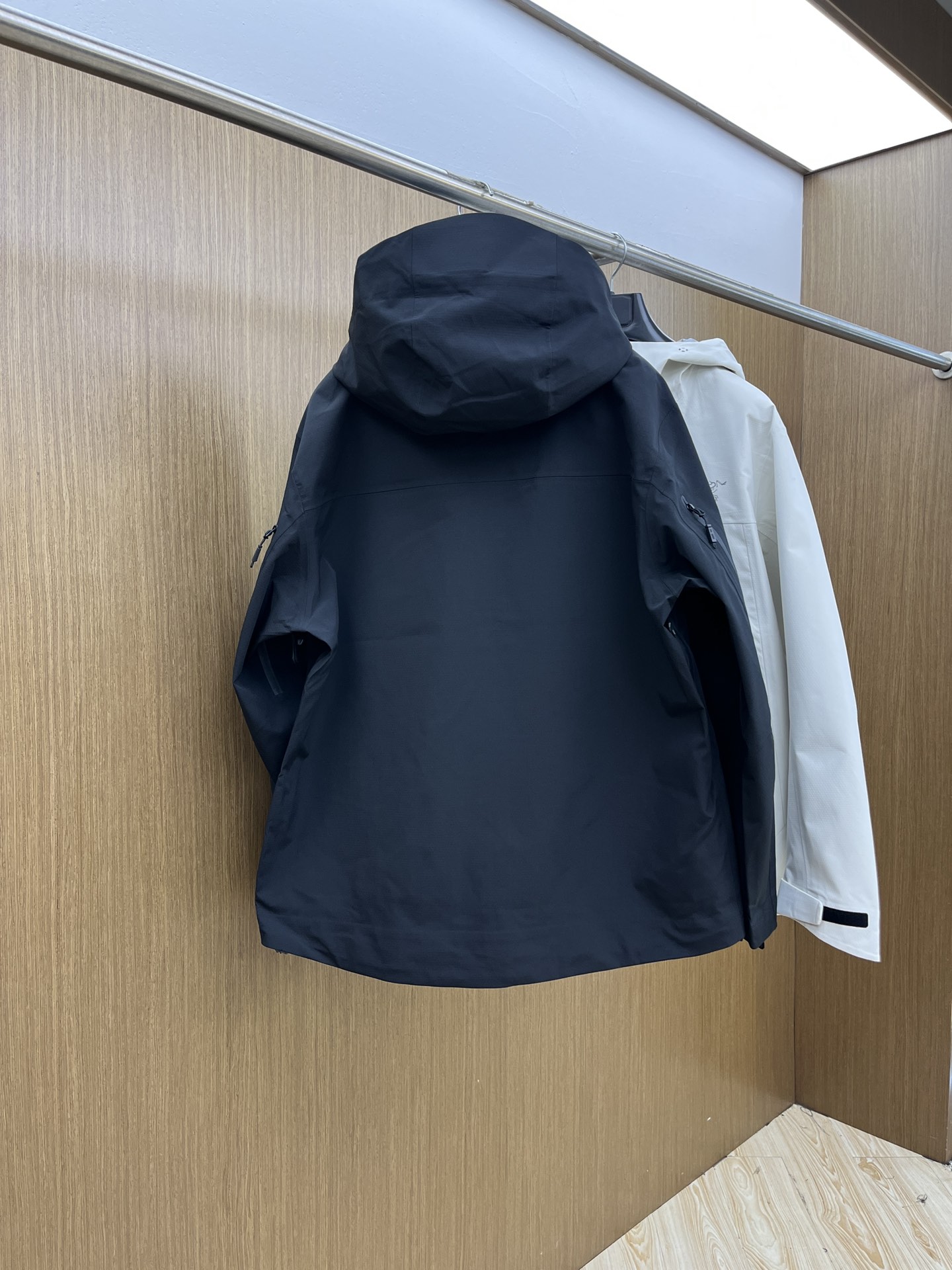 秋冬-顶级版 ARC‘TERYX/始祖鸟 beta LT系列冲锋衣 官网同款经典硬壳户外保暖防风防泼水 