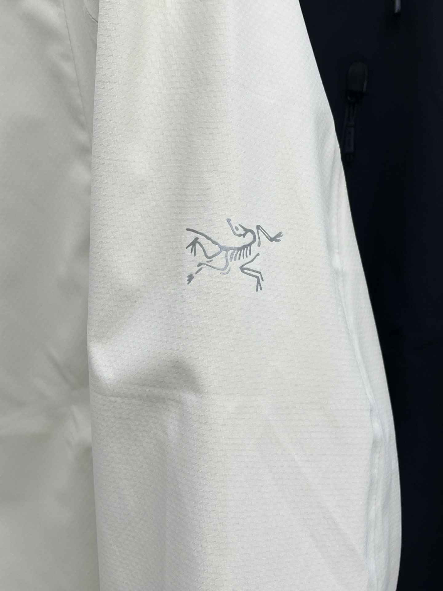 秋冬Arcteryx/始祖鸟 2025早秋新款软壳立领夹克冲锋衣外套这款GAMMALT夹克采用轻薄耐磨的