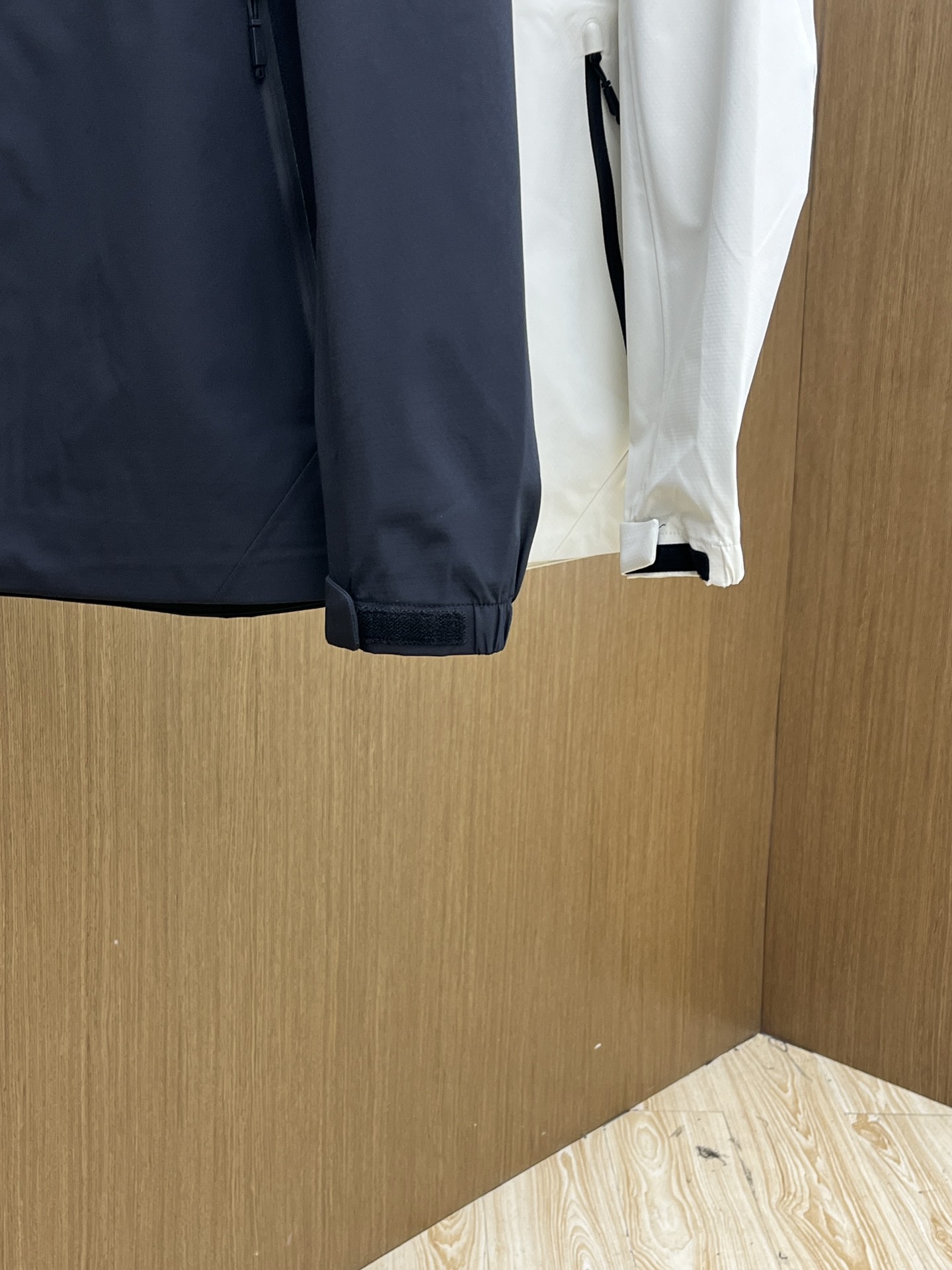 秋冬Arcteryx/始祖鸟 2025早秋新款软壳立领夹克冲锋衣外套这款GAMMALT夹克采用轻薄耐磨的