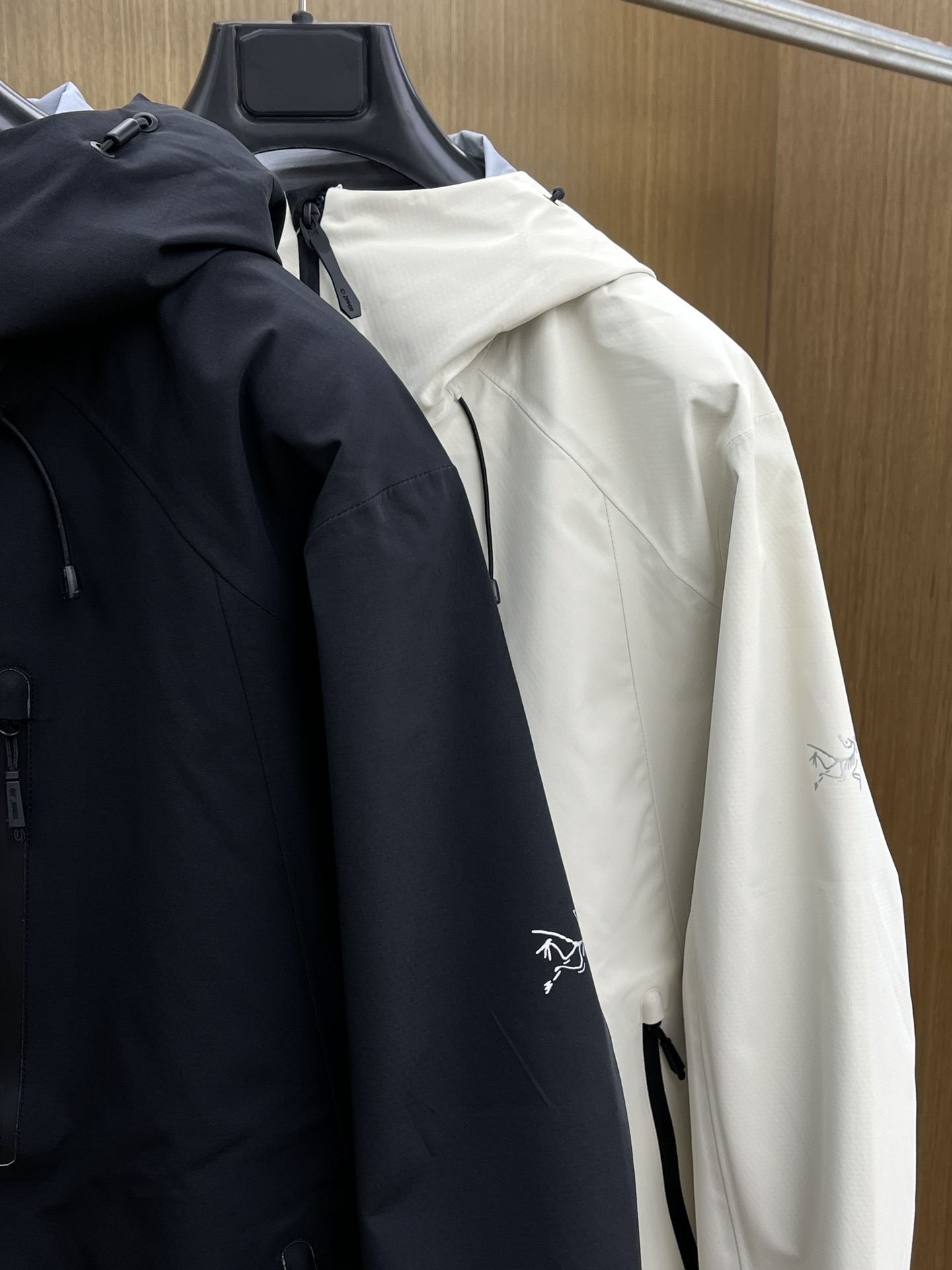 秋冬Arcteryx/始祖鸟 2025早秋新款软壳立领夹克冲锋衣外套这款GAMMALT夹克采用轻薄耐磨的