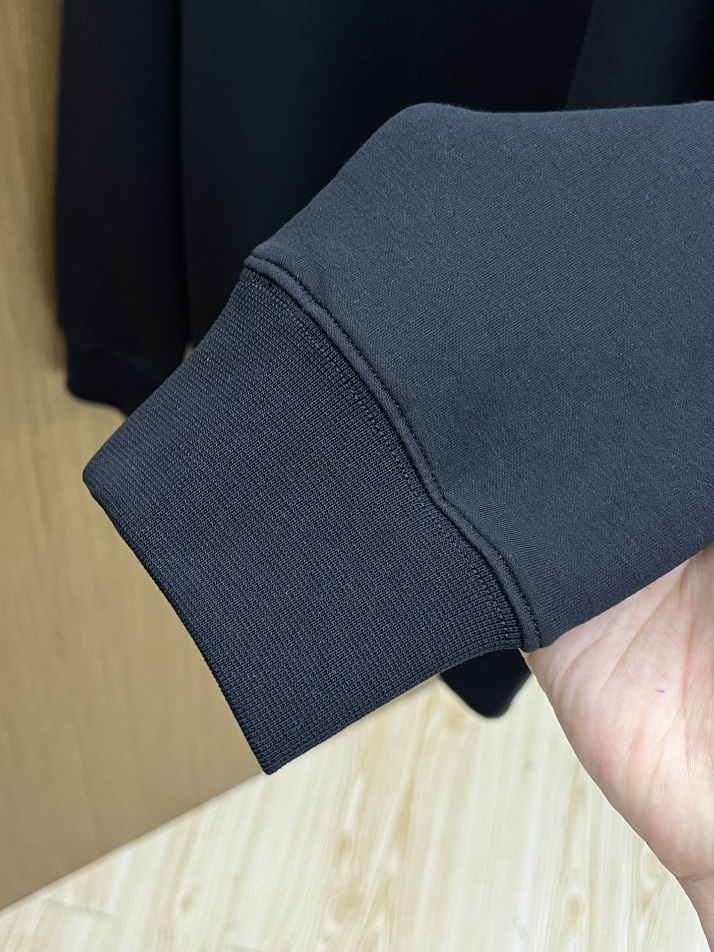 秋冬 PD 🔥🔥高品质 2025秋季新款，最新圆领套头卫衣 原版版型上身休闲百搭、随性慵懒范，定制原版双