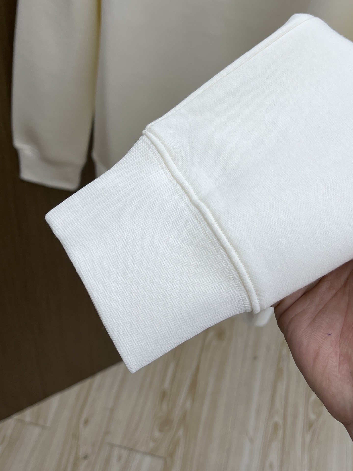 秋冬 PD 🔥🔥高品质 2025秋季新款，最新圆领套头卫衣 原版版型上身休闲百搭、随性慵懒范，定制原版双