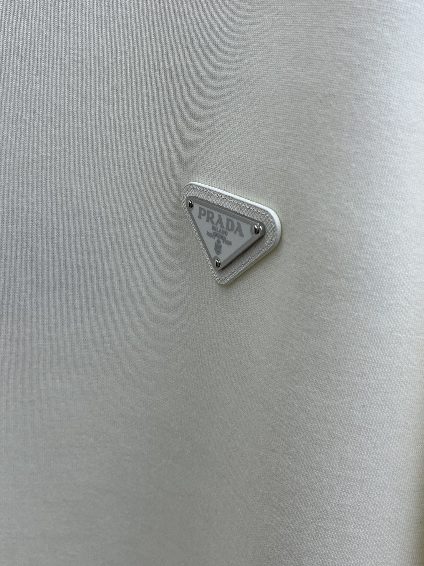 秋冬 PD 🔥🔥高品质 2025秋季新款，最新圆领套头卫衣 原版版型上身休闲百搭、随性慵懒范，定制原版双