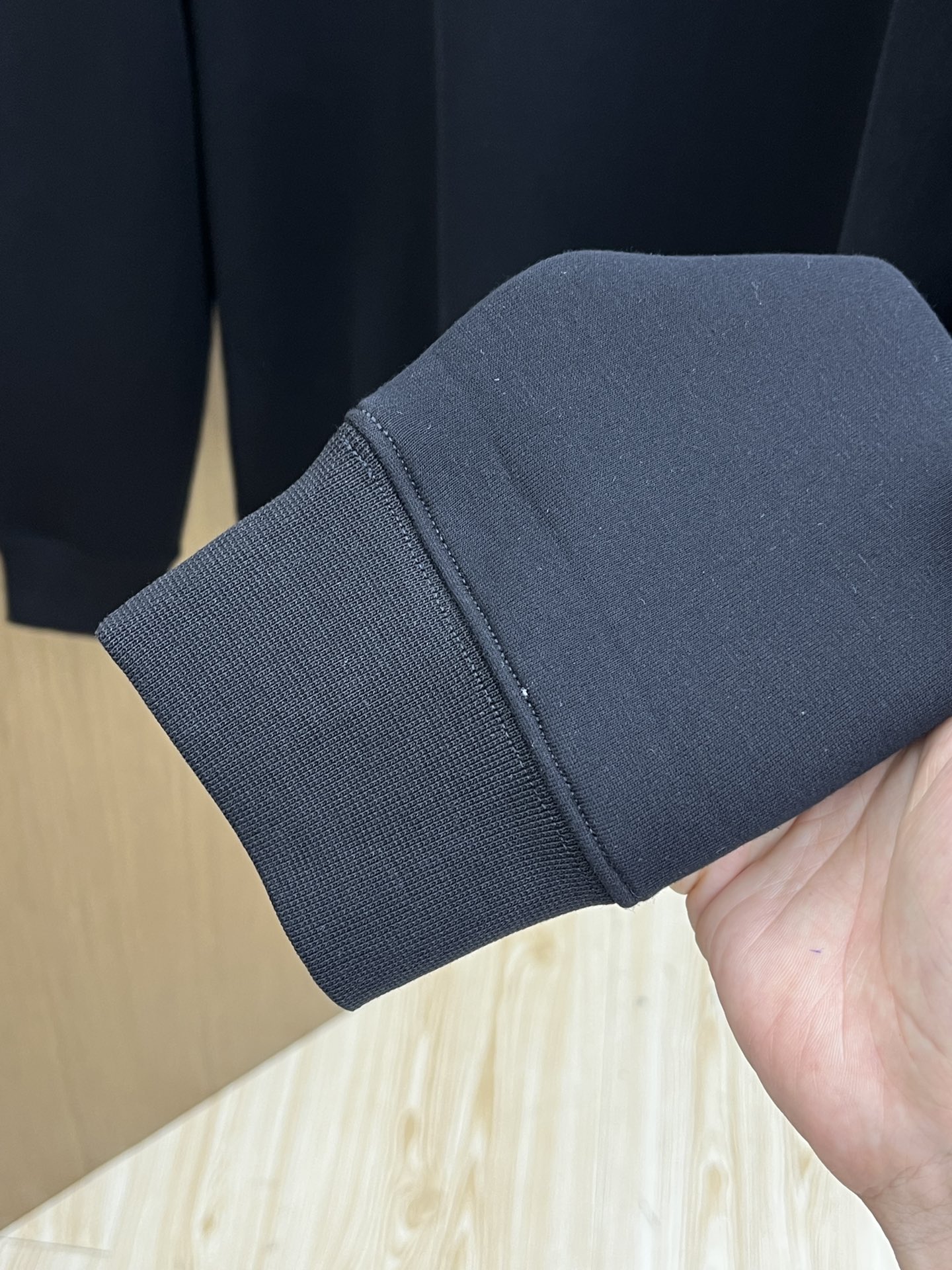 秋冬 PD 🔥🔥高品质 2025秋季新款，最新圆领套头卫衣 原版版型上身休闲百搭、随性慵懒范，定制原版双