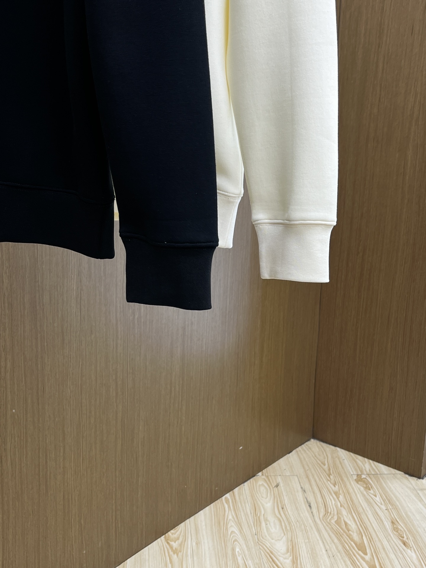 秋冬 PD 🔥🔥高品质 2025秋季新款，最新圆领套头卫衣 原版版型上身休闲百搭、随性慵懒范，定制原版双