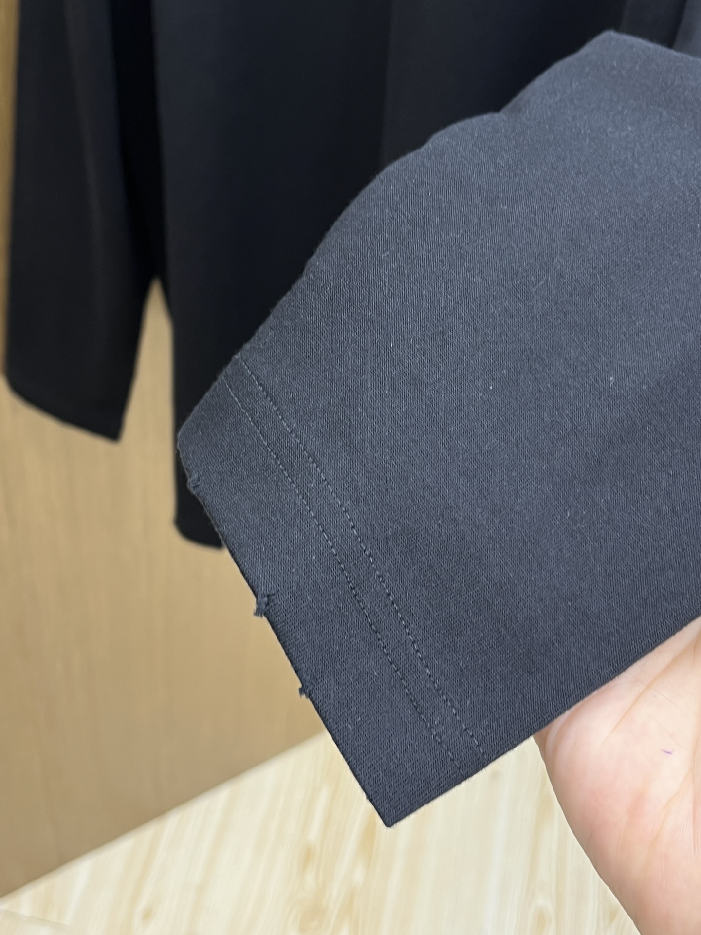 秋冬 PD 🔥🔥高品质 2025秋季新款，最新圆领长袖T恤 原版版型上身休闲百搭、随性慵懒范，定制原版双