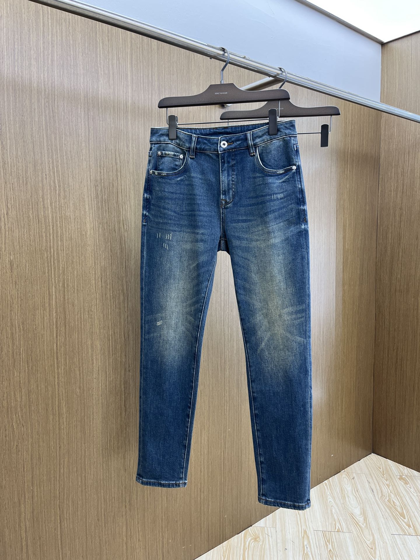 秋冬 LOE 🔥🔥高端定制、2025秋冬最新款牛仔裤 柜台同步发售 原版定制复刻 客供五金辅料 原单品质