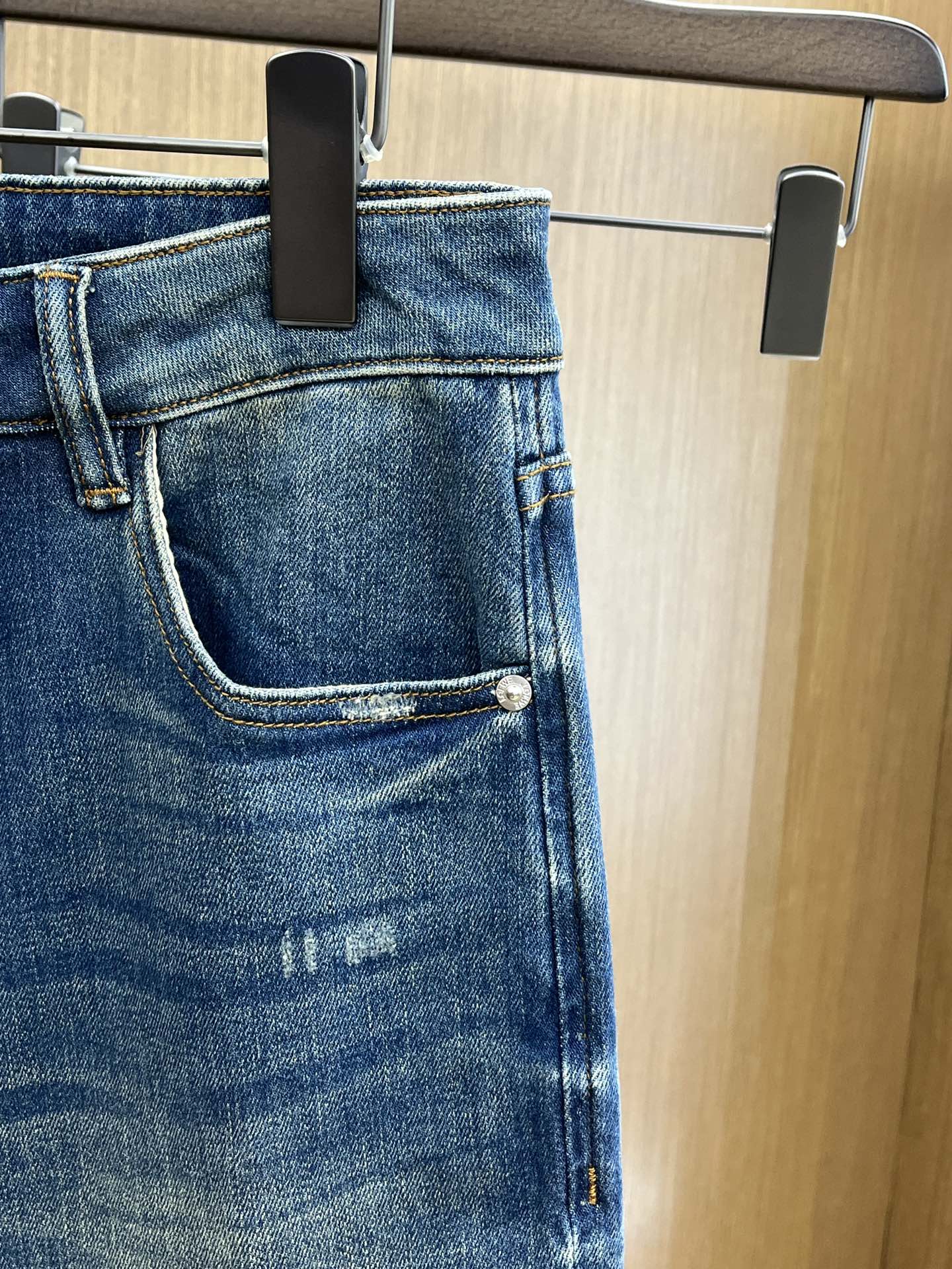 秋冬 LOE 🔥🔥高端定制、2025秋冬最新款牛仔裤 柜台同步发售 原版定制复刻 客供五金辅料 原单品质