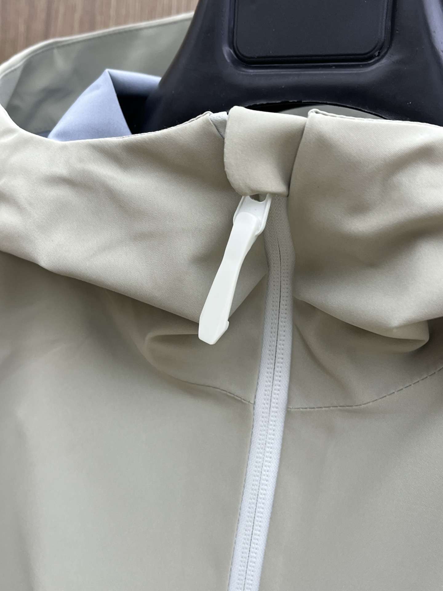 秋冬Arcteryx/始祖鸟 2025早秋新款软壳立领夹克冲锋衣外套这款GAMMALT夹克采用轻薄耐磨的