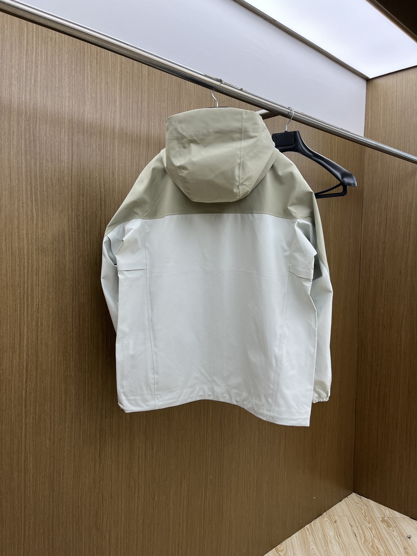 秋冬Arcteryx/始祖鸟 2025早秋新款软壳立领夹克冲锋衣外套这款GAMMALT夹克采用轻薄耐磨的