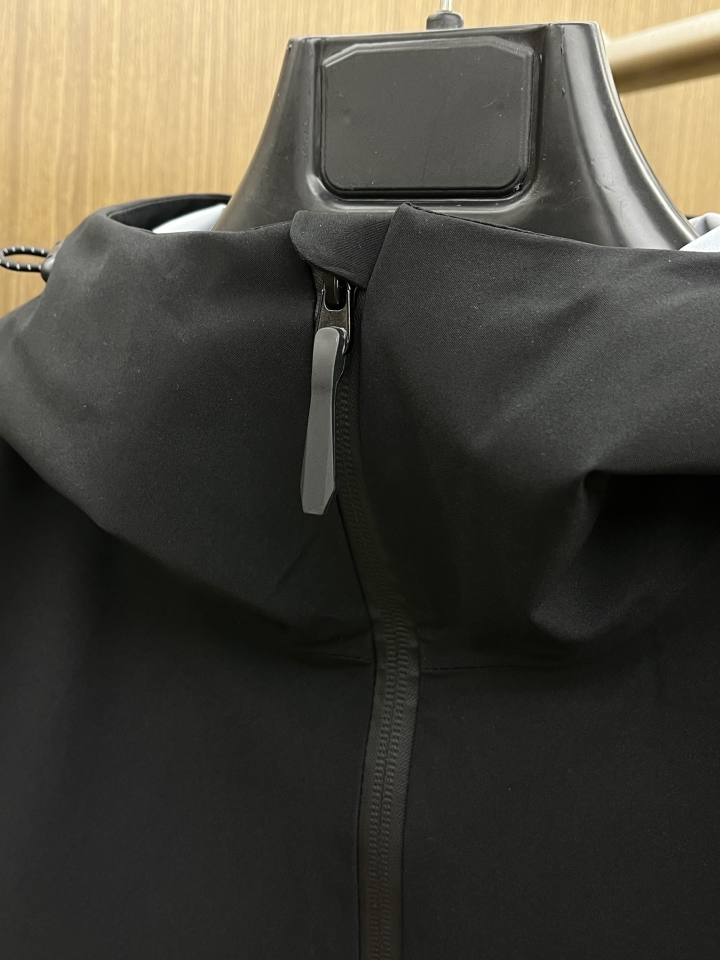 秋冬Arcteryx/始祖鸟 2025早秋新款软壳立领夹克冲锋衣外套这款GAMMALT夹克采用轻薄耐磨的