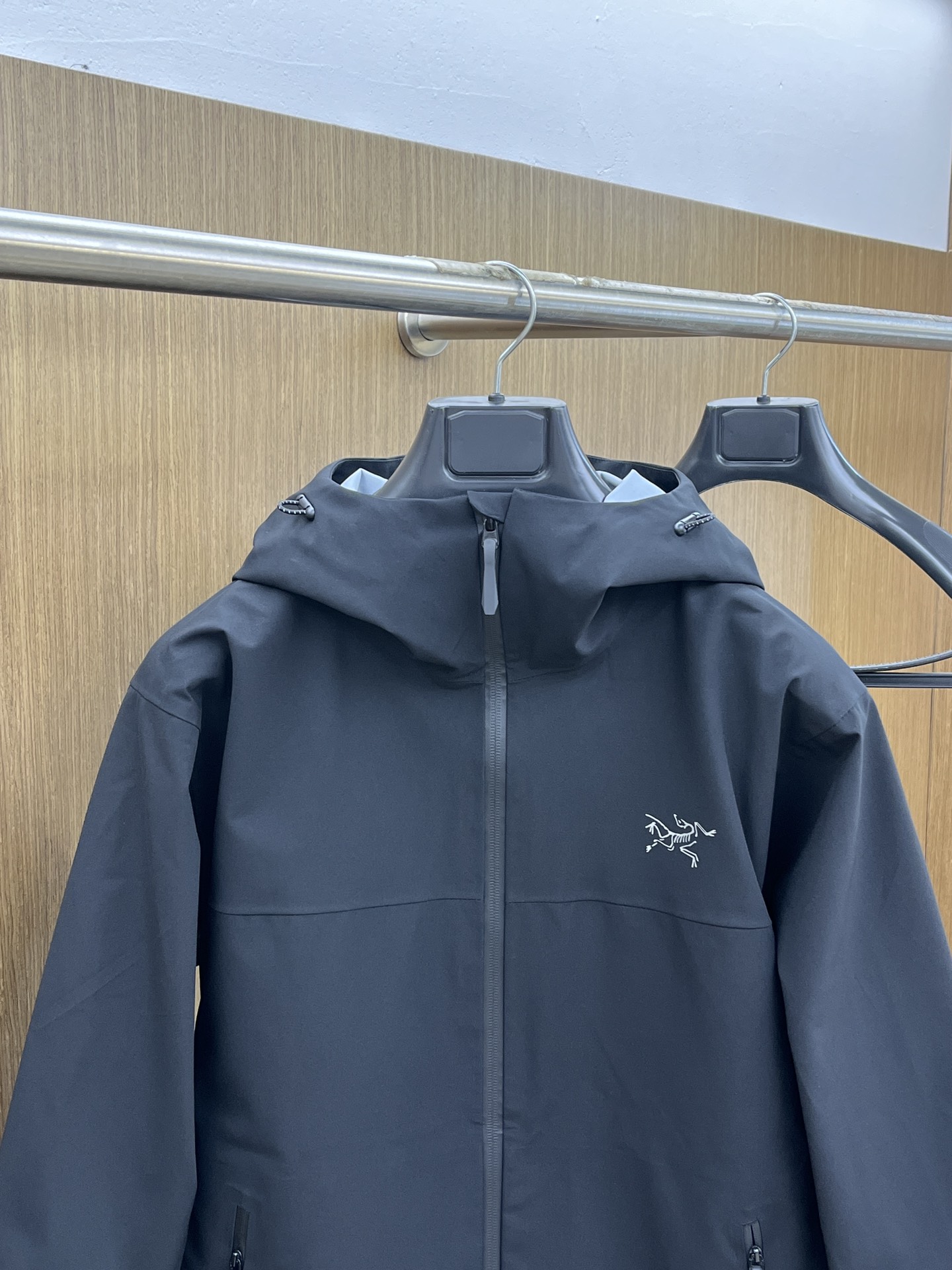 秋冬Arcteryx/始祖鸟 2025早秋新款软壳立领夹克冲锋衣外套这款GAMMALT夹克采用轻薄耐磨的