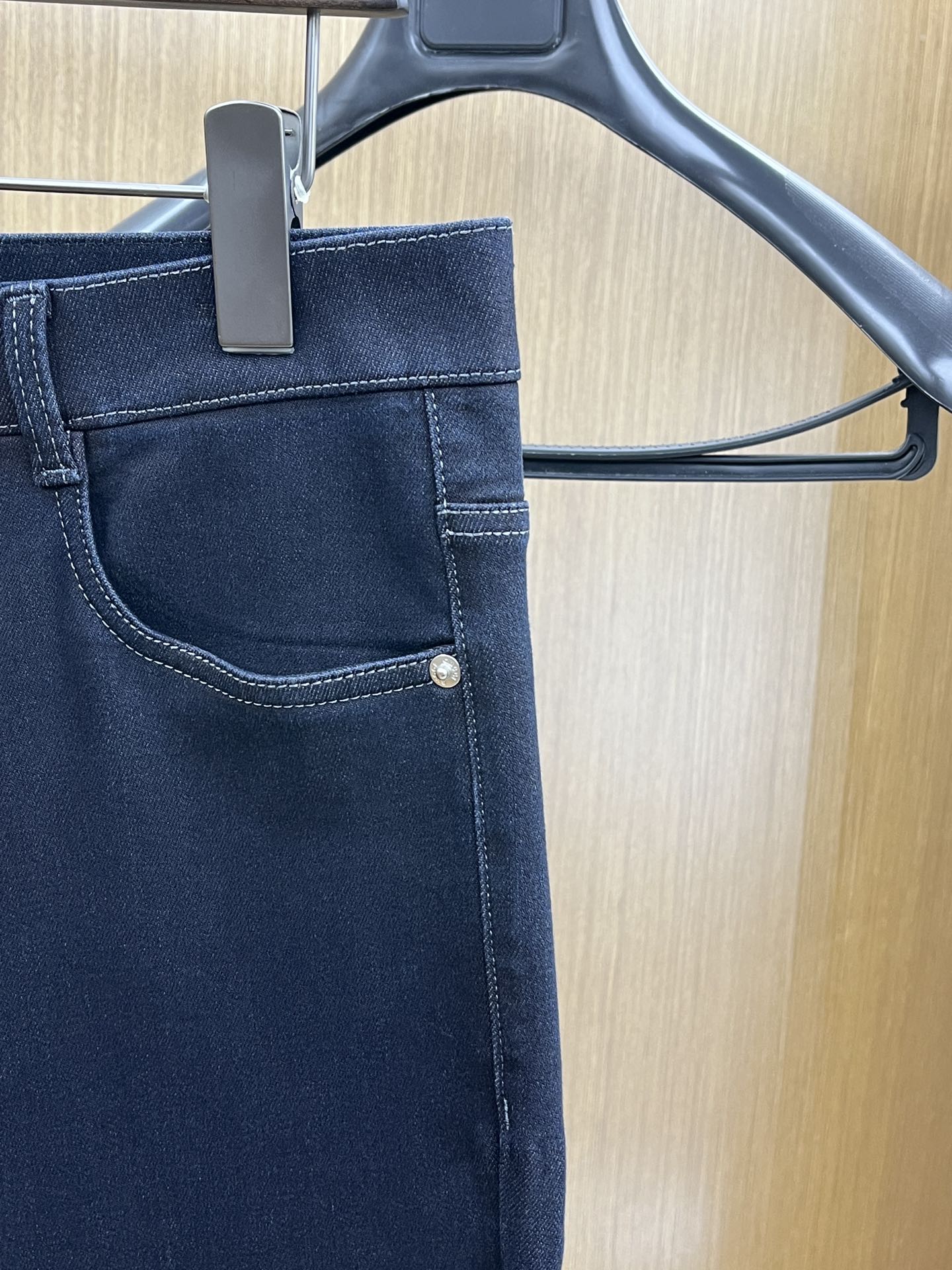 秋冬 Guc 🔥🔥秋冬新品休闲牛仔裤 👖官网同步发售，裤身工艺设计，进口客供辅料、面料定制，代工厂出品免