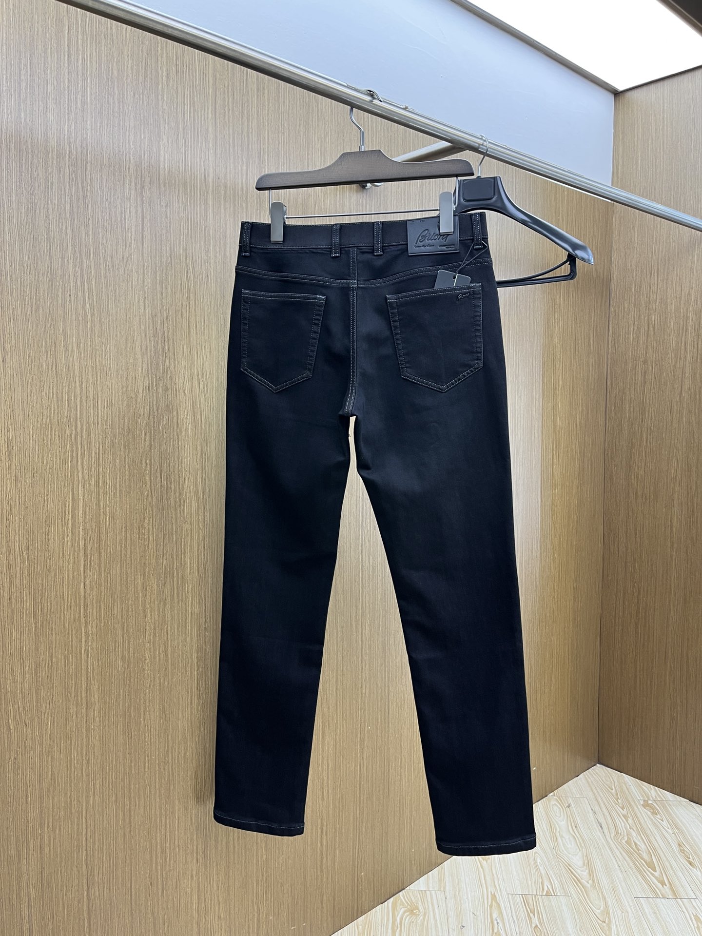 秋冬 Bunol🔥🔥秋冬新品休闲牛仔裤 👖官网同步发售，裤身工艺设计，进口客供辅料、面料定制，代工厂出品