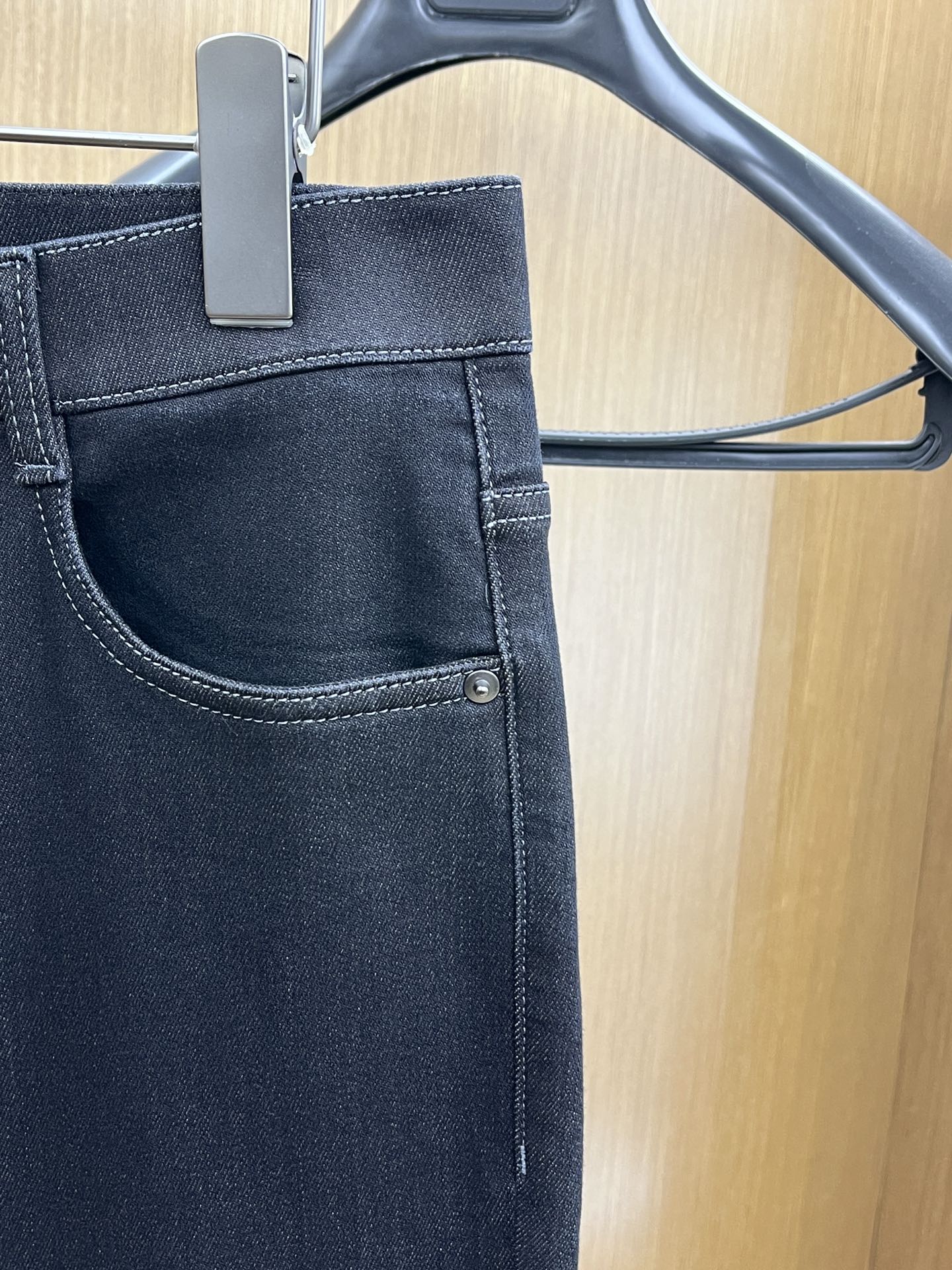 秋冬 Bunol🔥🔥秋冬新品休闲牛仔裤 👖官网同步发售，裤身工艺设计，进口客供辅料、面料定制，代工厂出品