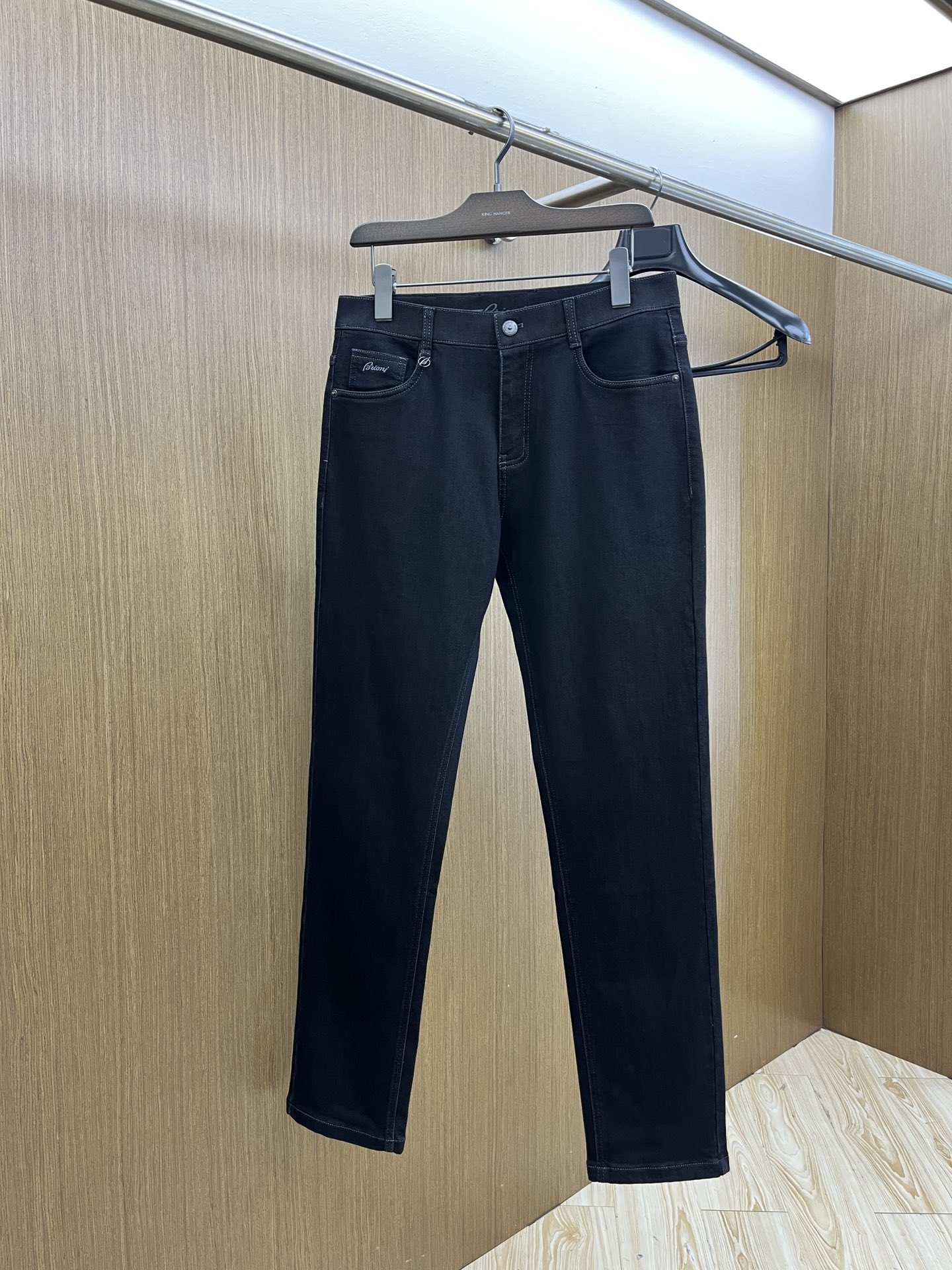 秋冬 Bunol🔥🔥秋冬新品休闲牛仔裤 👖官网同步发售，裤身工艺设计，进口客供辅料、面料定制，代工厂出品