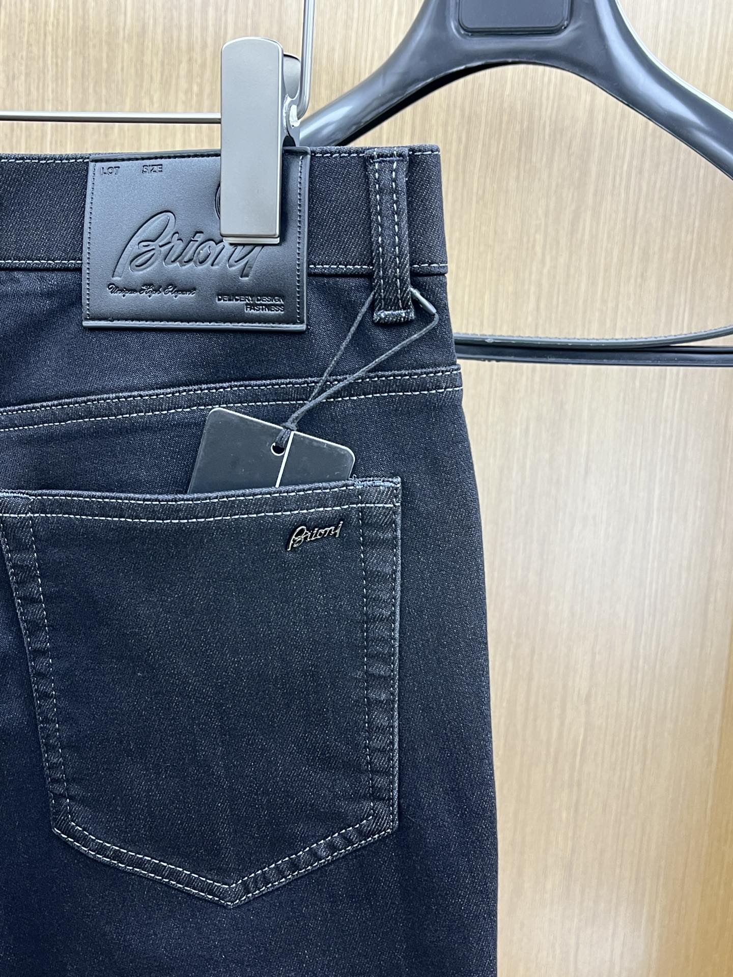 秋冬 Bunol🔥🔥秋冬新品休闲牛仔裤 👖官网同步发售，裤身工艺设计，进口客供辅料、面料定制，代工厂出品