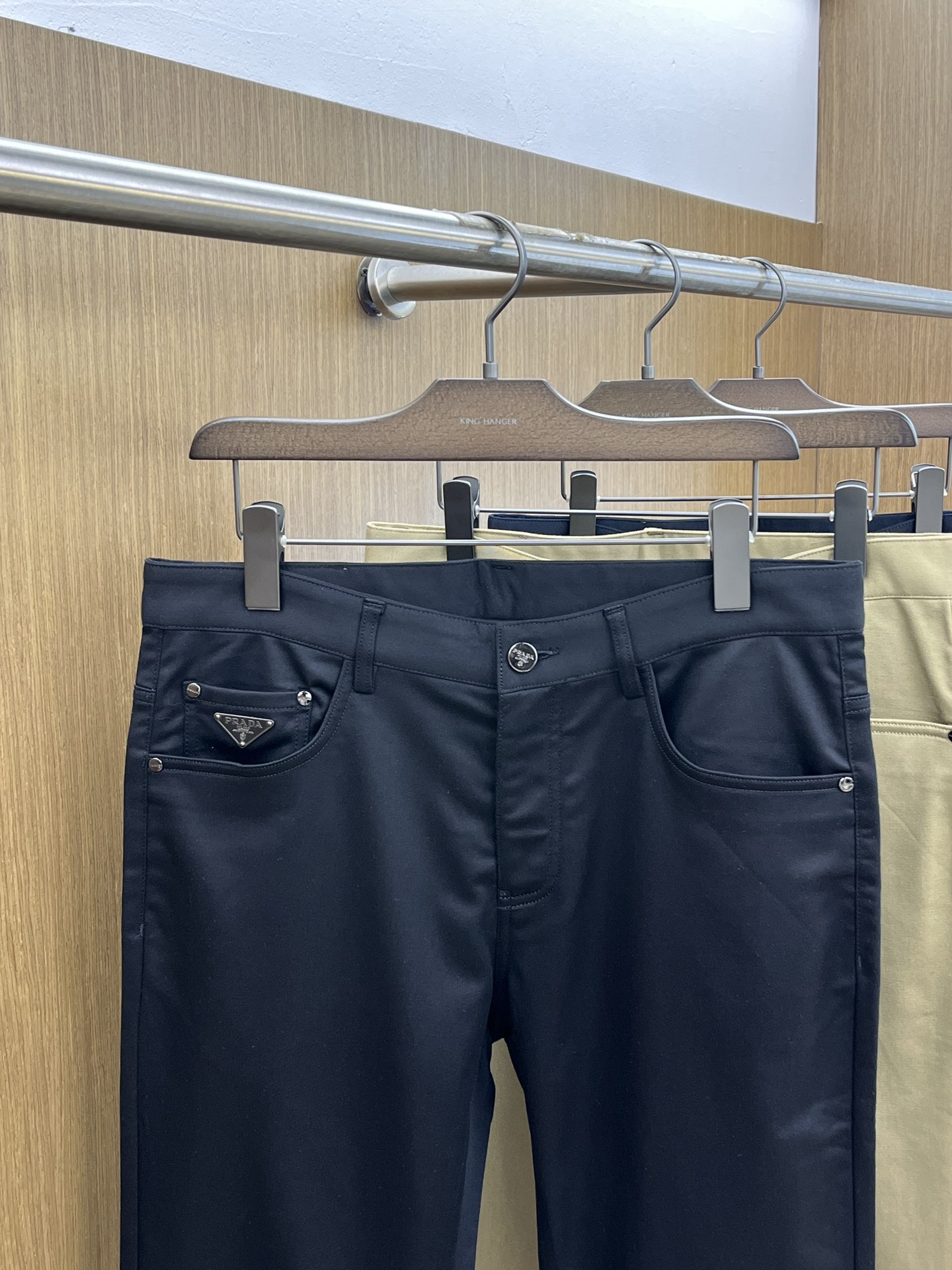 价格修正 秋冬 PD 🔥🔥秋冬新品休闲牛仔裤 👖官网同步发售，裤身工艺设计，进口客供辅料、面料定制，代工