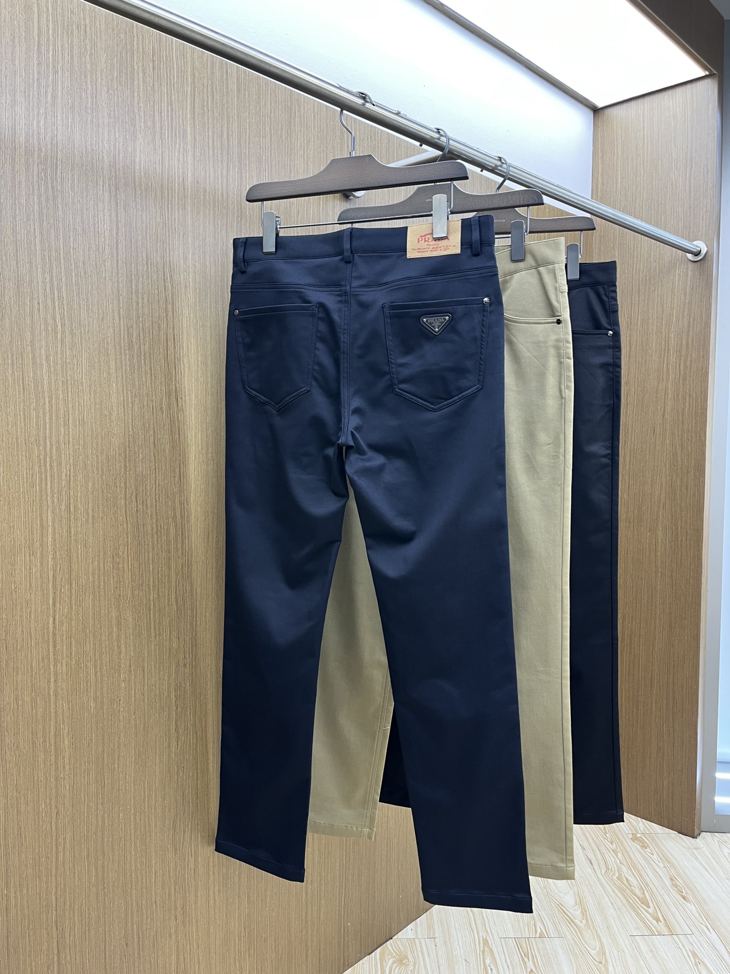 价格修正 秋冬 PD 🔥🔥秋冬新品休闲牛仔裤 👖官网同步发售，裤身工艺设计，进口客供辅料、面料定制，代工