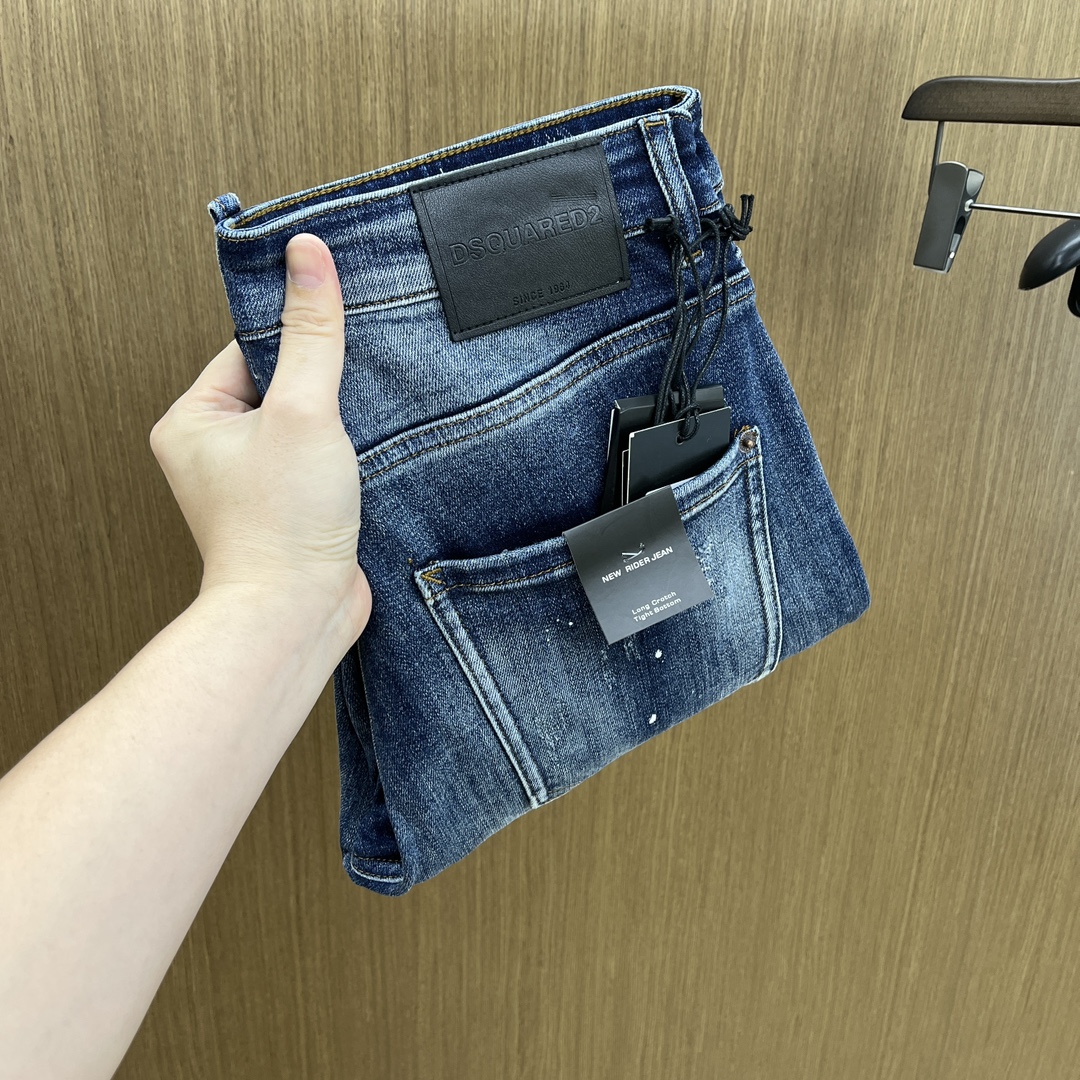 NO:546514,Autumn and Winter D2 SS autumn and winter new super soft wash jeans, handsome upper body, small straight-fitting design, slim-fitting cut, men's top casual cotton!  High-end stretchy all-season versatile commuter jeans for men!  The style is extremely versatile, the fabric is elastic and the material is also outstanding, with a bit retro and old style. The thick fabric is suitable for all seasons to wear and the industry's exclusive first-time model, and the four seasons versatile commuter style!  This high-end slim elastic tight jeans are versatile and comfortable!  29-38 (no 35,37), jeans,alexander wang19860909秋冬 D2 SS秋冬新品超柔和水洗牛仔裤 ,上身爆帅,小直筒设计,修身裁剪,男款顶级休闲棉质！高端弹力四季百搭通勤牛仔男裤！款式极其的百搭,面料弹力,材质也十分出众,有点复古做旧的风格,厚面料适合四季穿着业内独家首发款,四季百搭通勤款！这类高端的修身弹力紧身牛仔裤,fxq百搭而且舒适！ 29-38（无35,37）,,jeans,alexander wang,Men's clothing