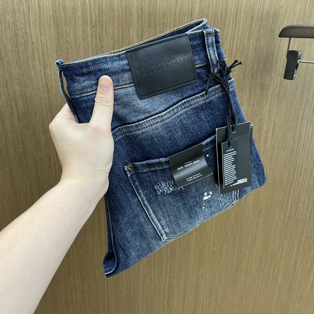 NO:546530,Autumn and Winter D2SS autumn and winter new product super soft wash jeans, top body is handsome, small straight-fitting design, slim-fitting cut, men's top casual cotton!  High-end stretchy all-season versatile commuter jeans for men!  The style is extremely versatile, the fabric is elastic and the material is also outstanding, with a bit retro and old style. The thick fabric is suitable for all seasons to wear and the industry's exclusive first-time model, and the four seasons versatile commuter style!  This high-end slim elastic tight jeans are versatile and comfortable!  29-38 (no 35,37), jeans,alexander wang19860909秋冬 D2SS秋冬新品超柔和水洗牛仔裤 ,上身爆帅,小直筒设计,修身裁剪,男款顶级休闲棉质！高端弹力四季百搭通勤牛仔男裤！款式极其的百搭,面料弹力,材质也十分出众,有点复古做旧的风格,厚面料适合四季穿着业内独家首发款,四季百搭通勤款！这类高端的修身弹力紧身牛仔裤,fxq百搭而且舒适！ 29-38（无35,37）,,jeans,alexander wang,Men's clothing