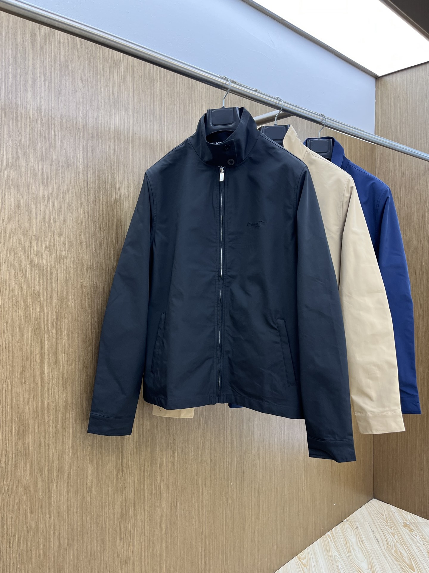 秋冬 CD 🔥FW秋季原单狠货 意大利进口面料时尚夹克风衣外套。欧洲专柜同步，上身更随意大方，专柜原版五